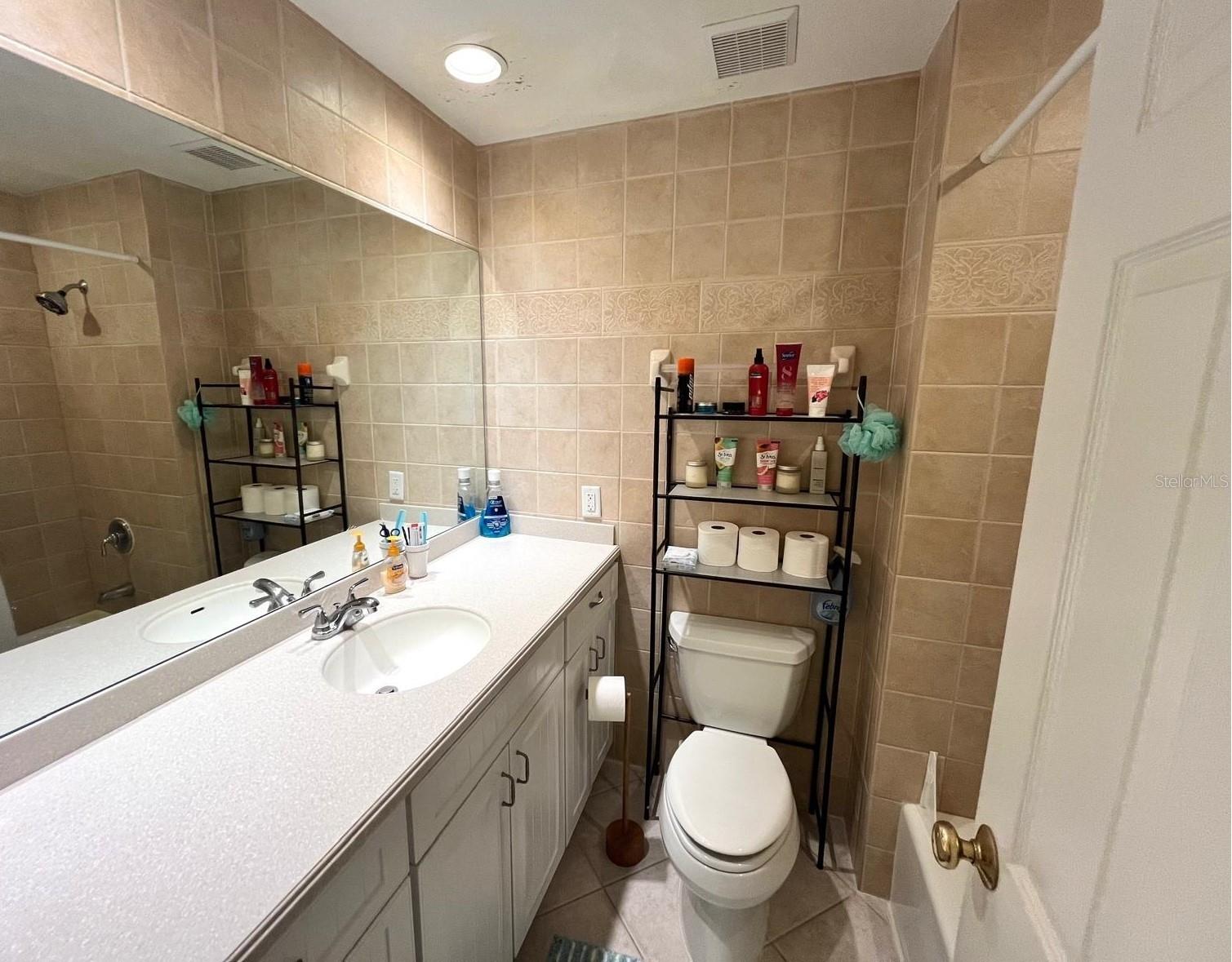 Image 34 of 63 For 880 Mandalay Avenue N109