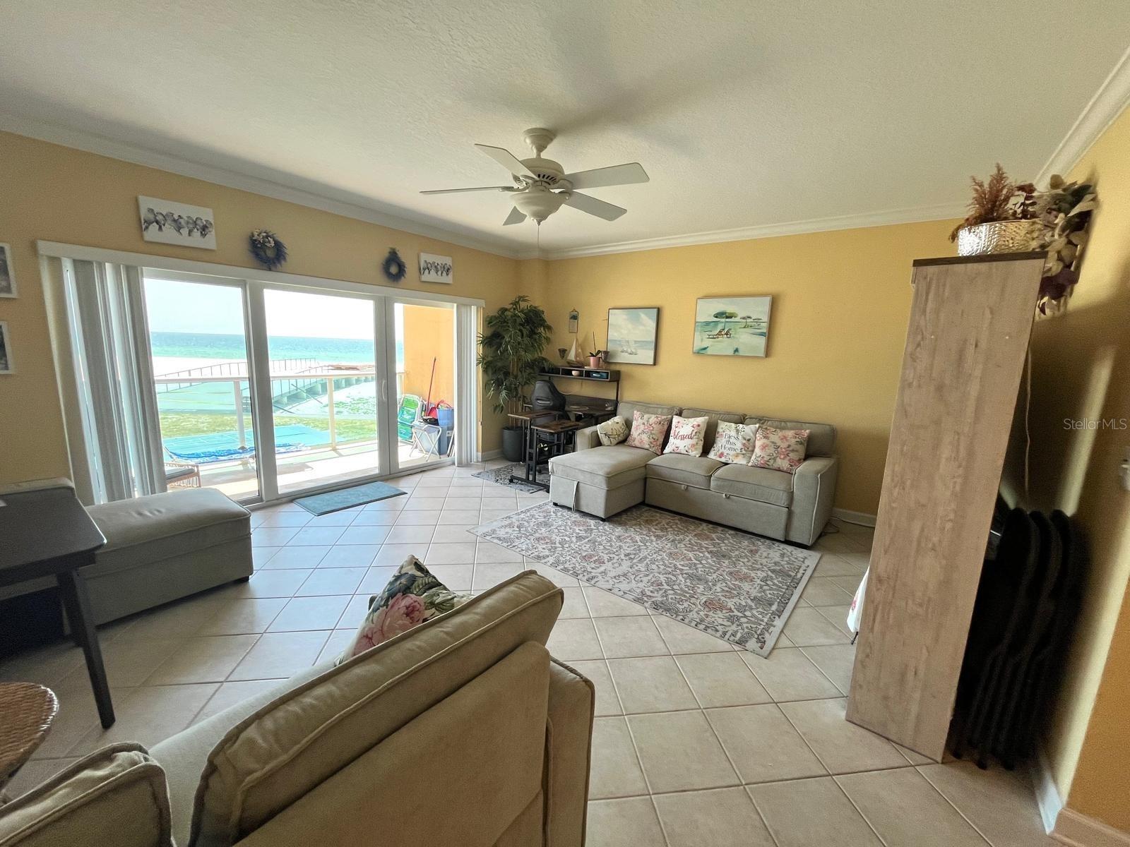 Image 8 of 63 For 880 Mandalay Avenue N109