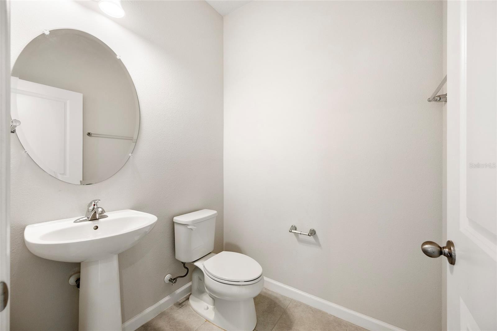 Image 11 of 59 For 8595 Prairie Creek Drive