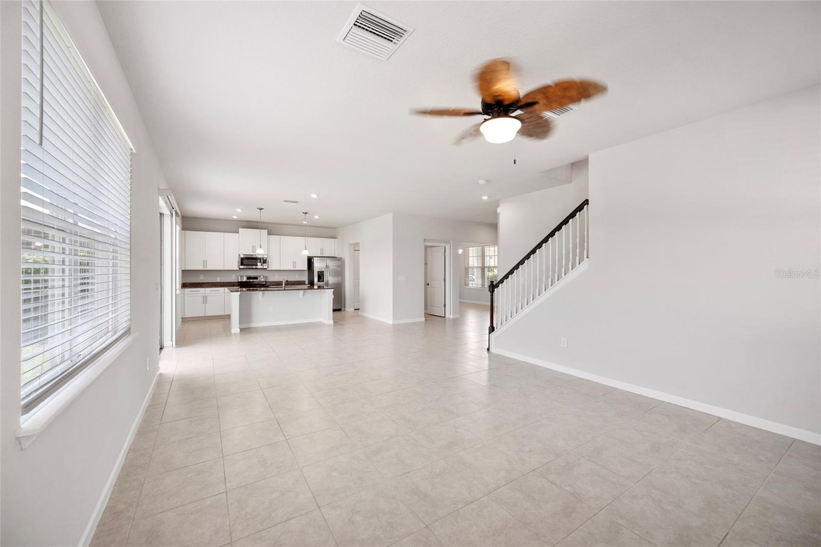 Image 18 of 59 For 8595 Prairie Creek Drive