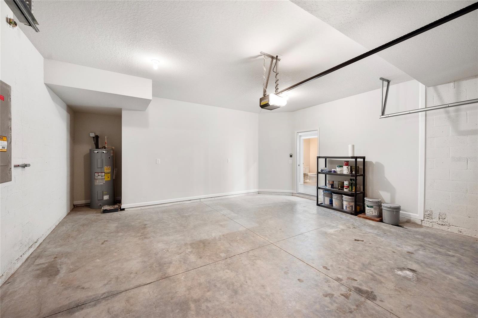 Image 22 of 59 For 8595 Prairie Creek Drive