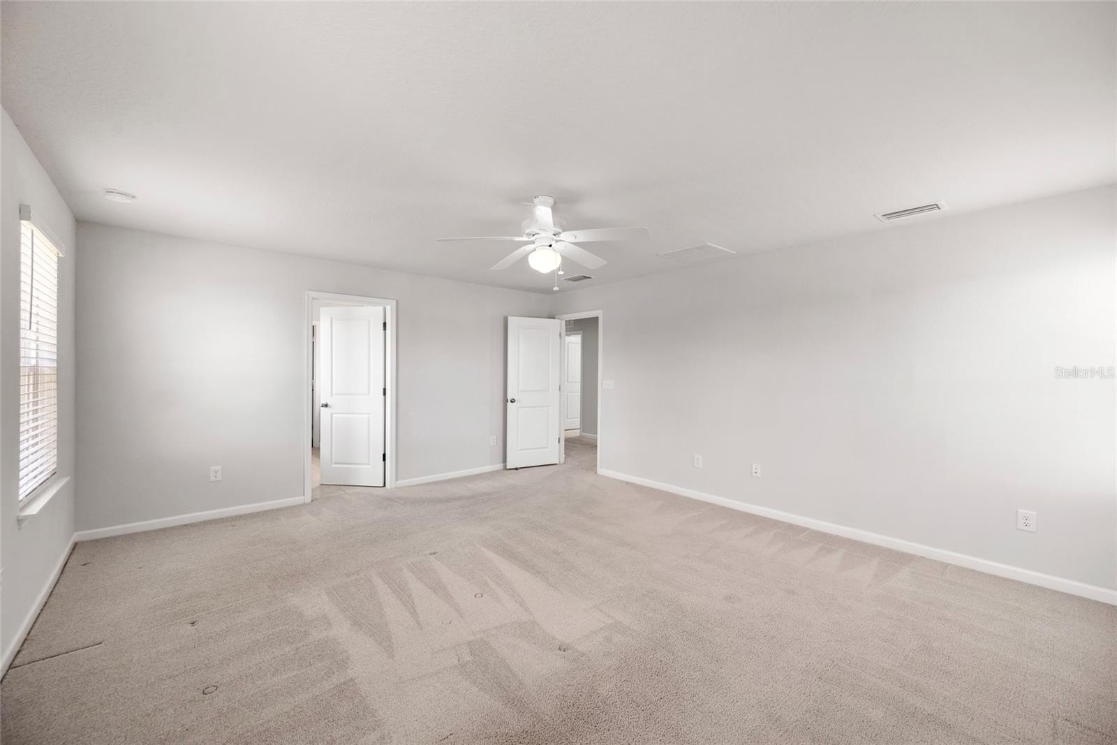 Image 26 of 59 For 8595 Prairie Creek Drive