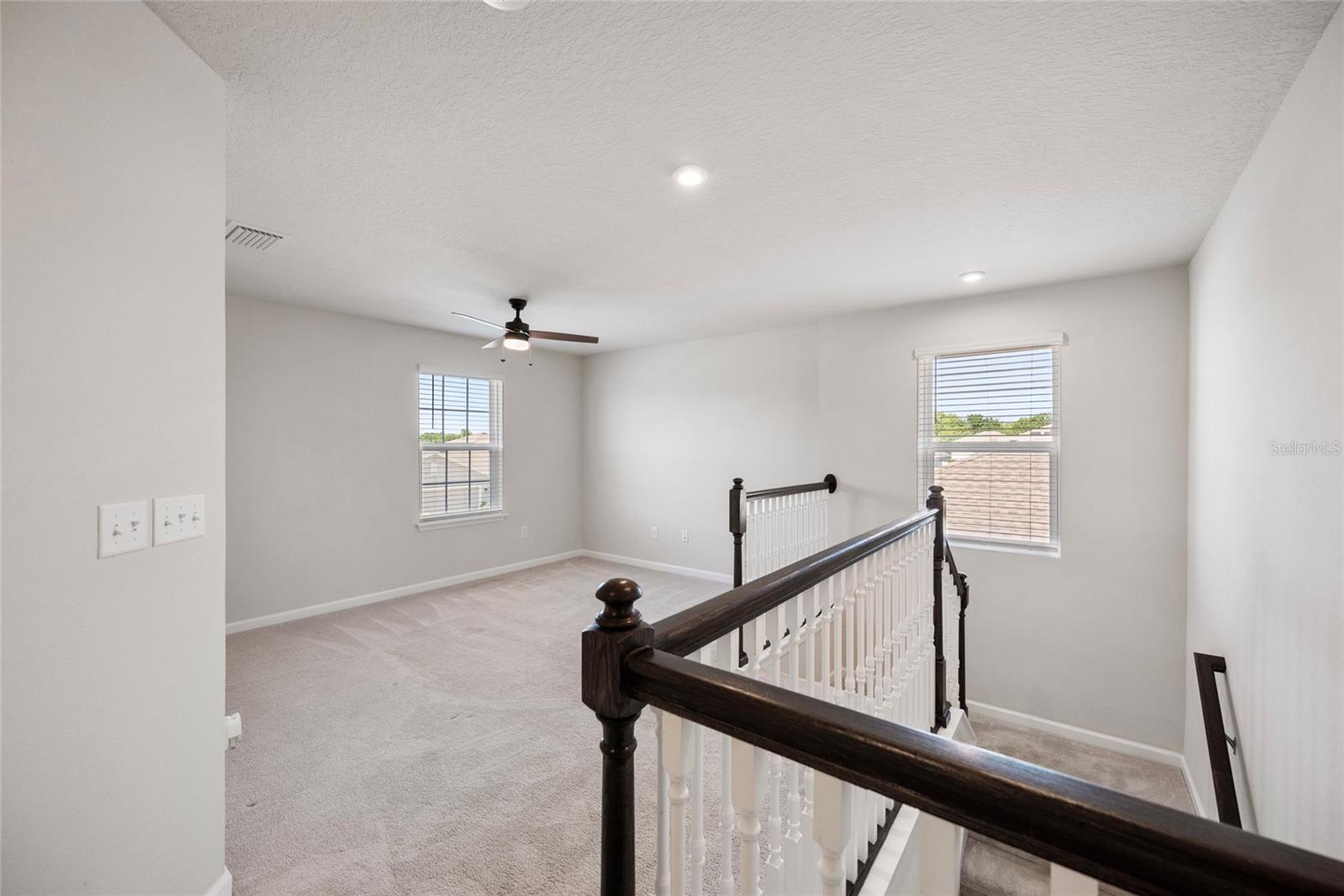 Image 33 of 59 For 8595 Prairie Creek Drive