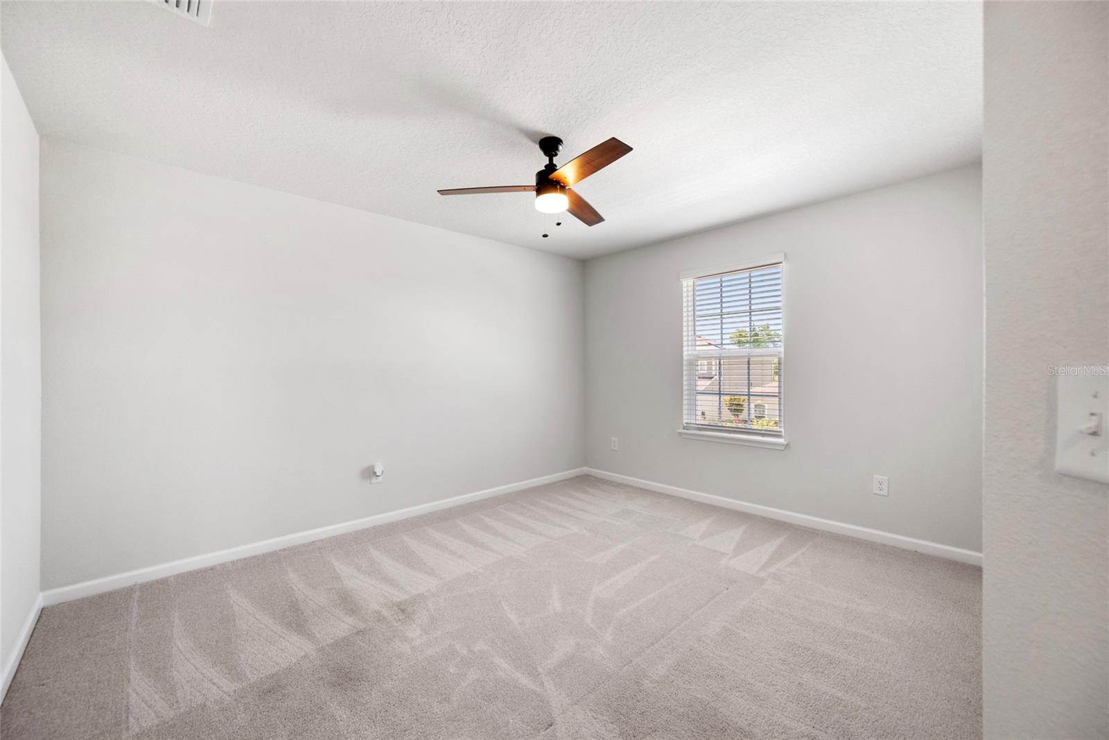 Image 37 of 59 For 8595 Prairie Creek Drive