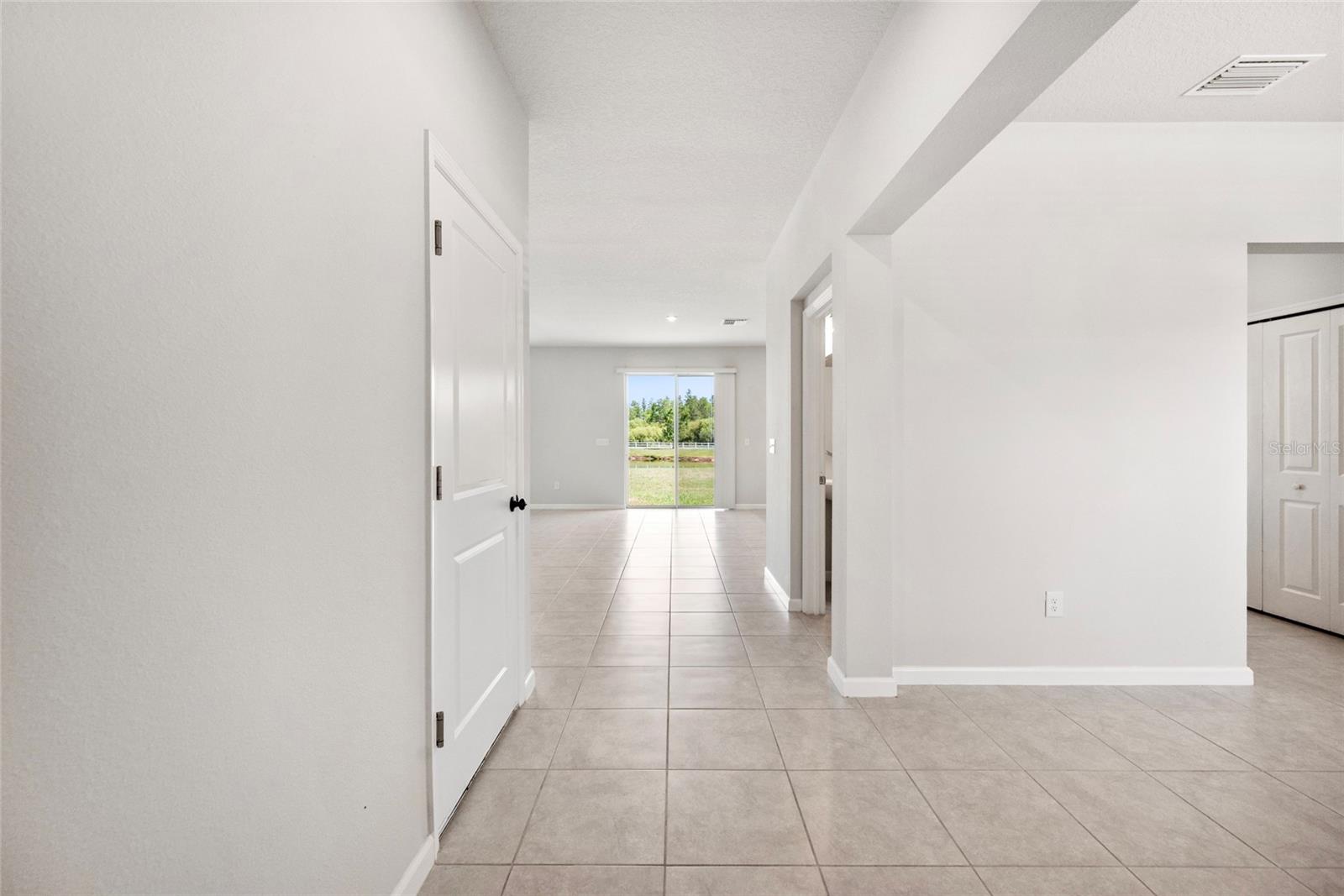Image 7 of 59 For 8595 Prairie Creek Drive