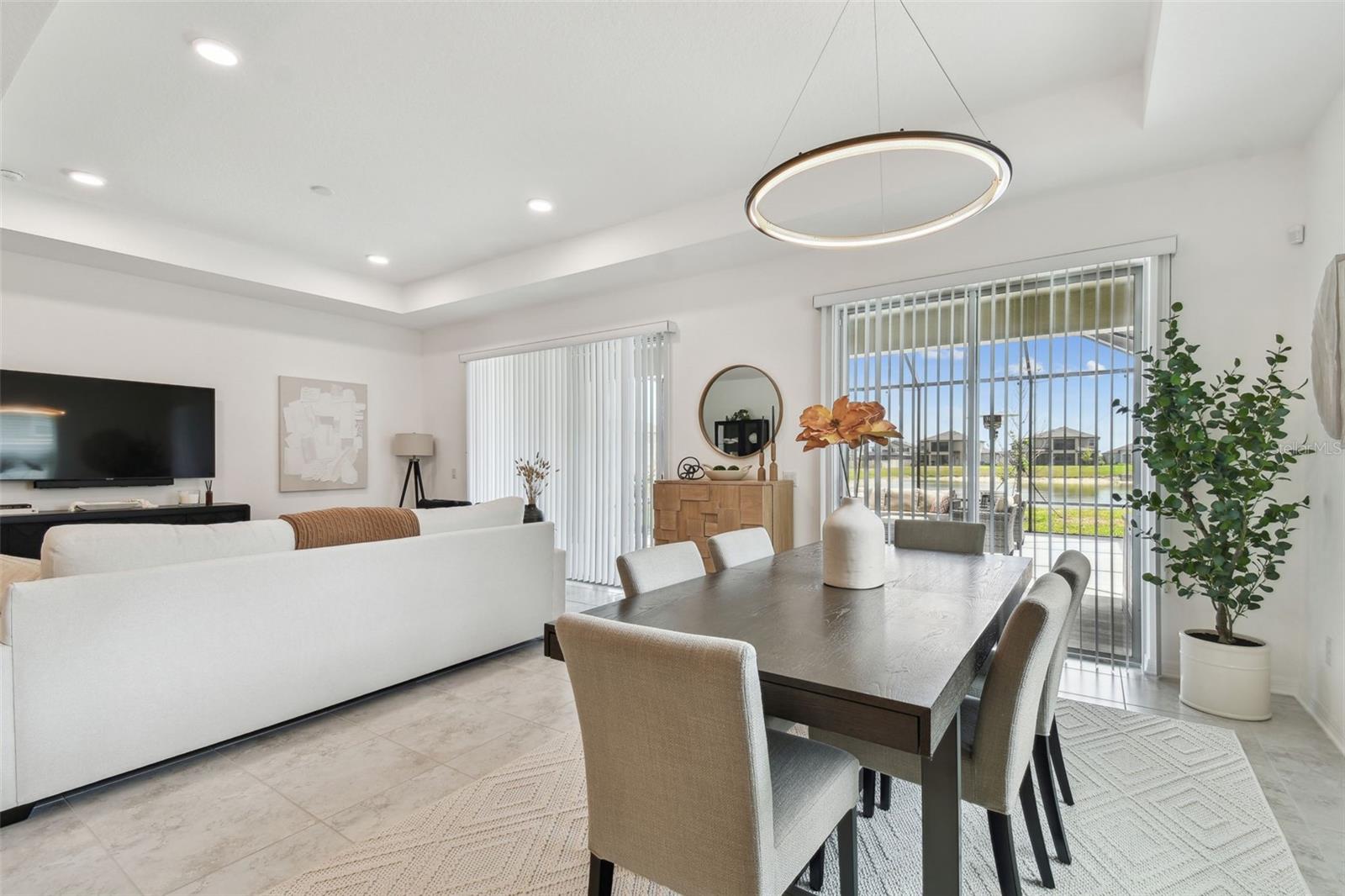 Image 15 of 55 For 9287 Crescent Ray Drive