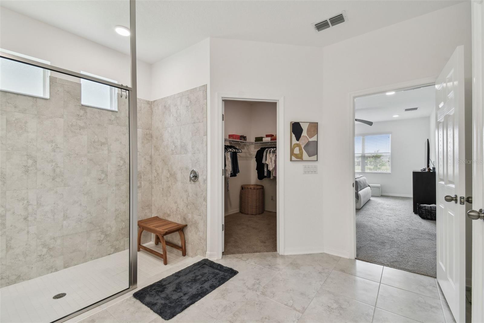 Image 21 of 55 For 9287 Crescent Ray Drive