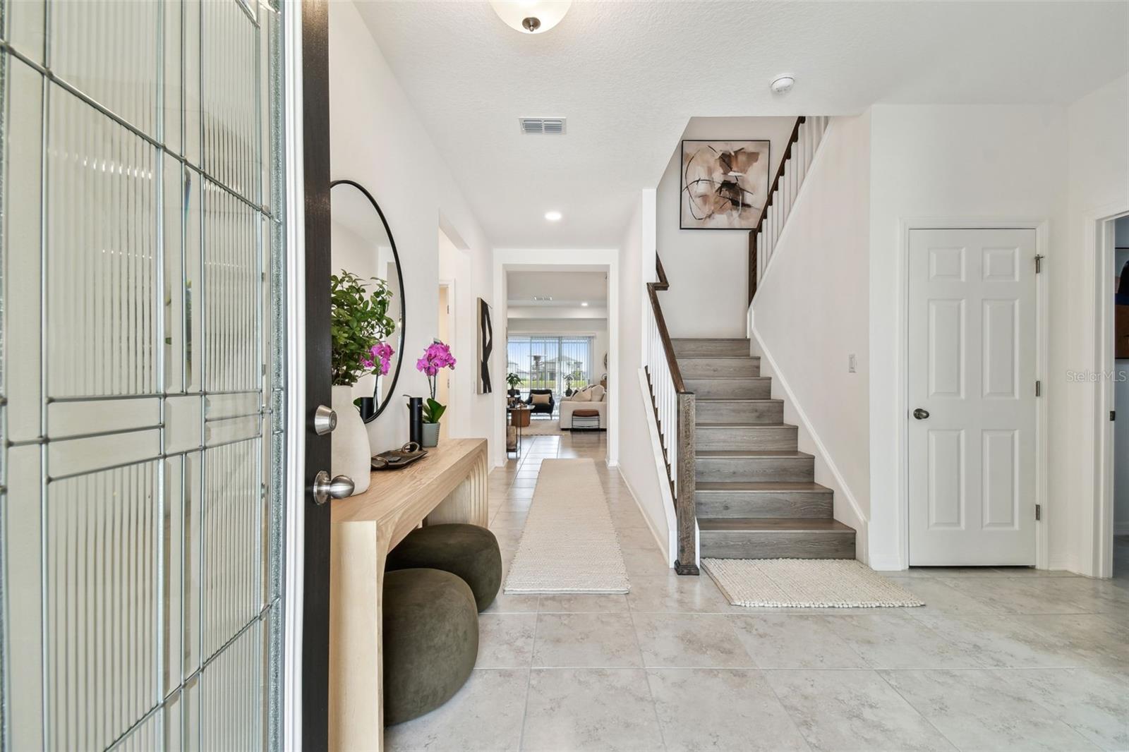 Image 4 of 55 For 9287 Crescent Ray Drive