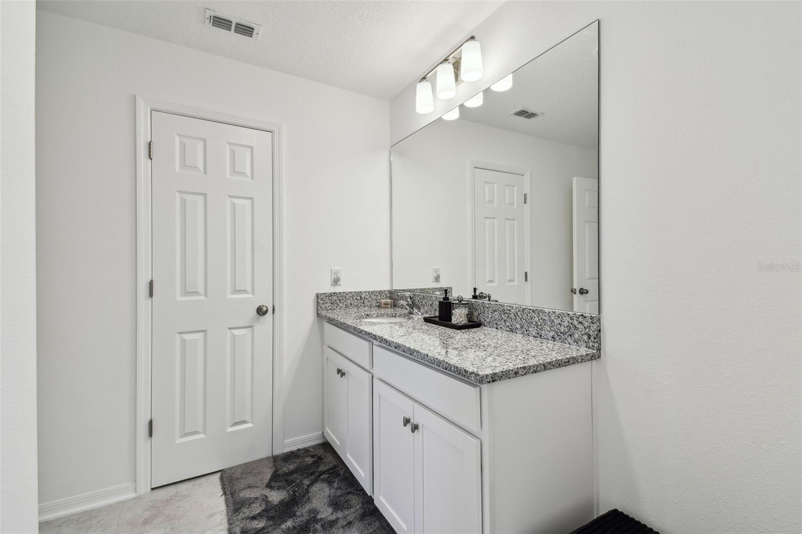 Image 42 of 55 For 9287 Crescent Ray Drive