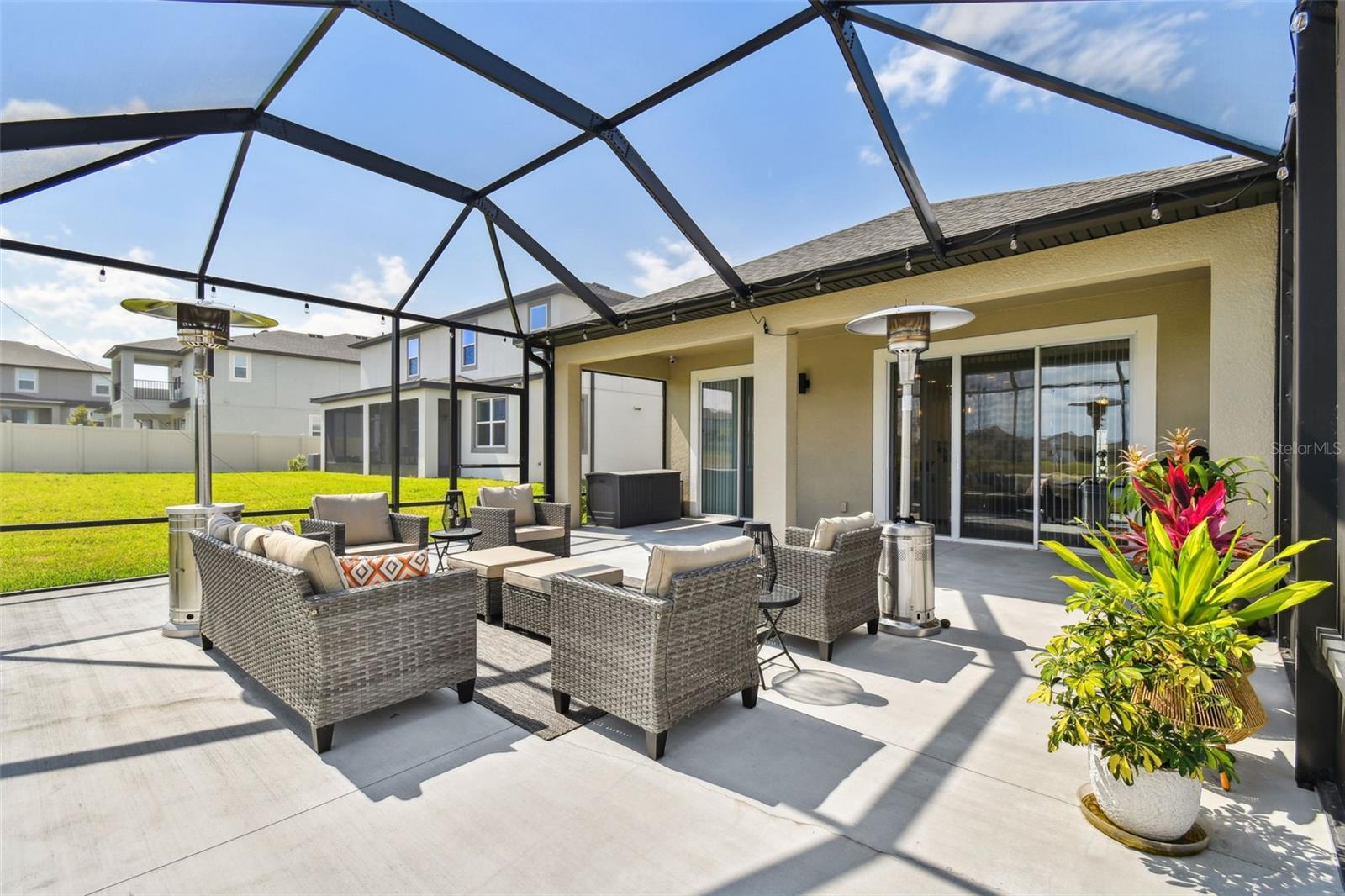 Image 45 of 55 For 9287 Crescent Ray Drive