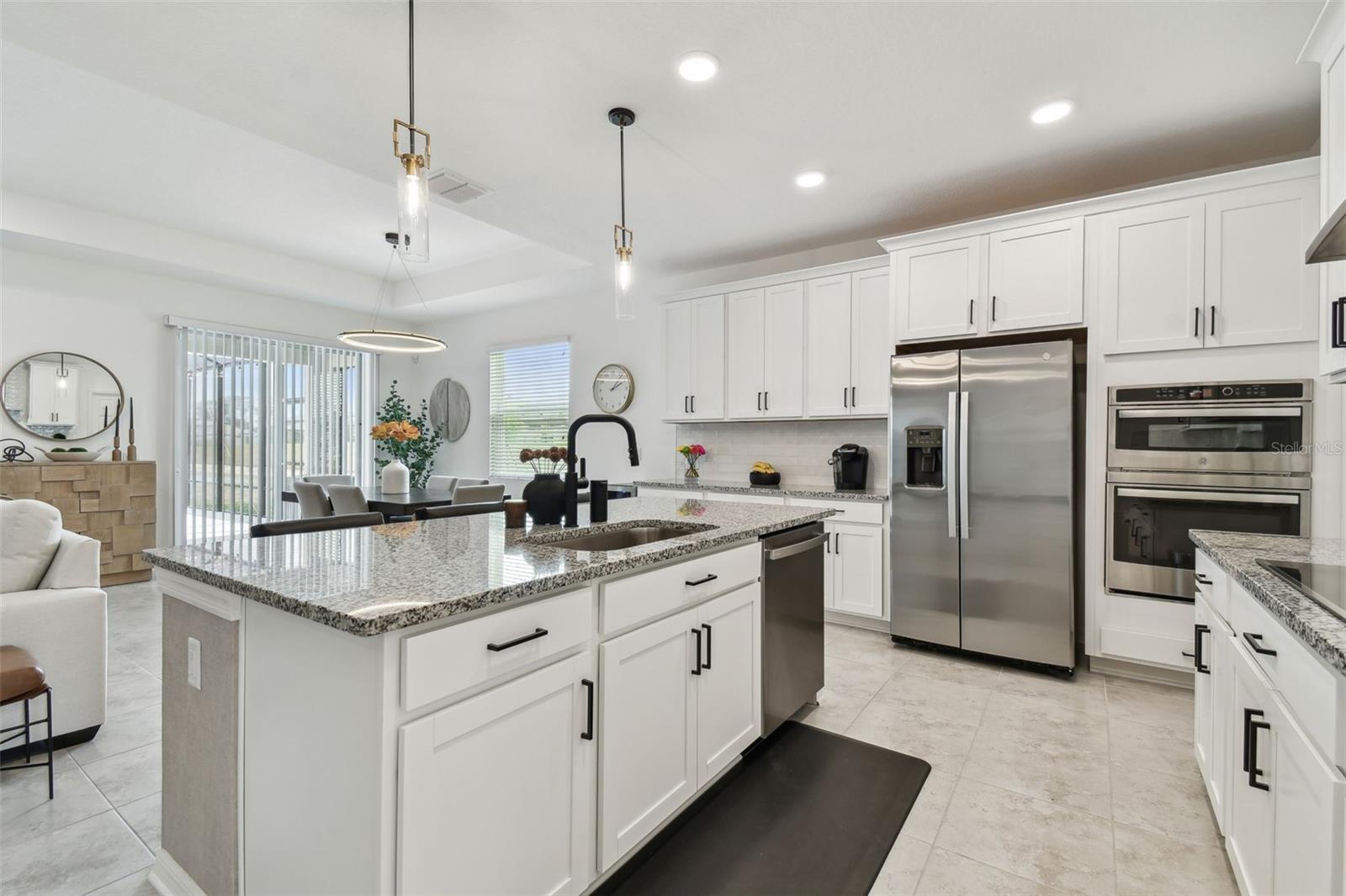 Image 6 of 55 For 9287 Crescent Ray Drive