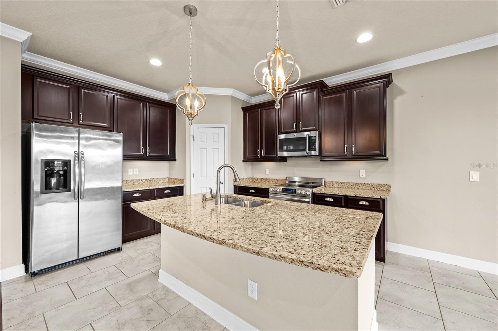 Image 10 of 37 For 7699 Windchase Way
