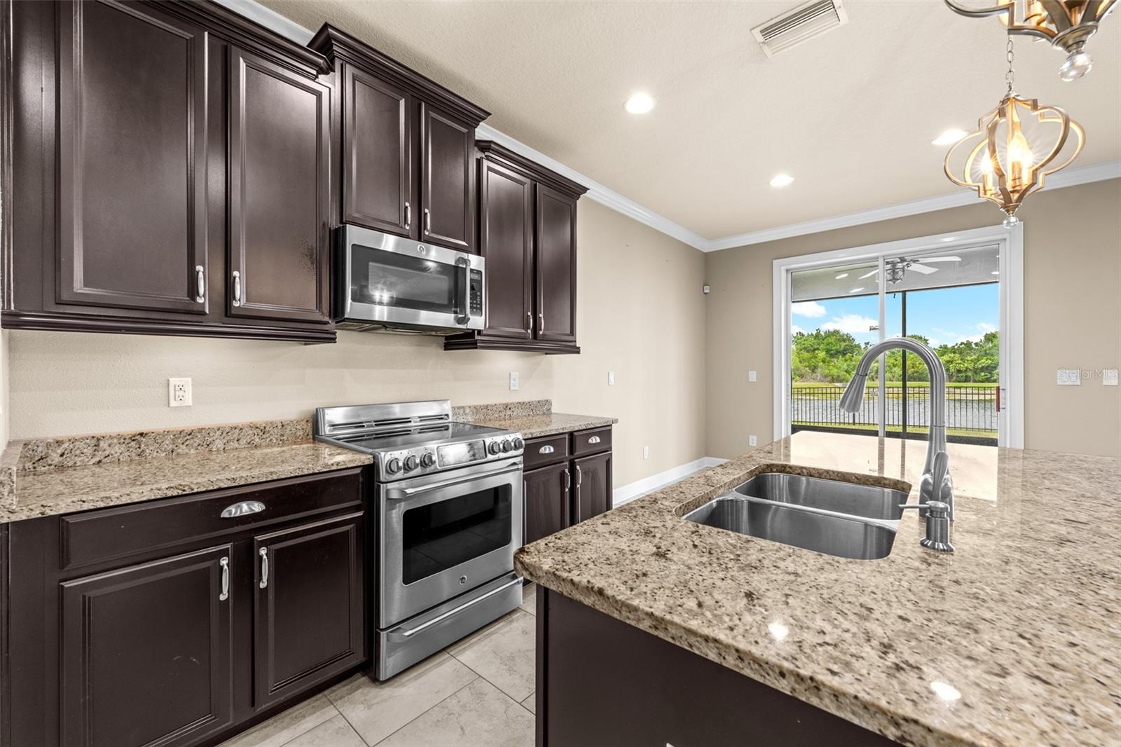 Image 11 of 37 For 7699 Windchase Way