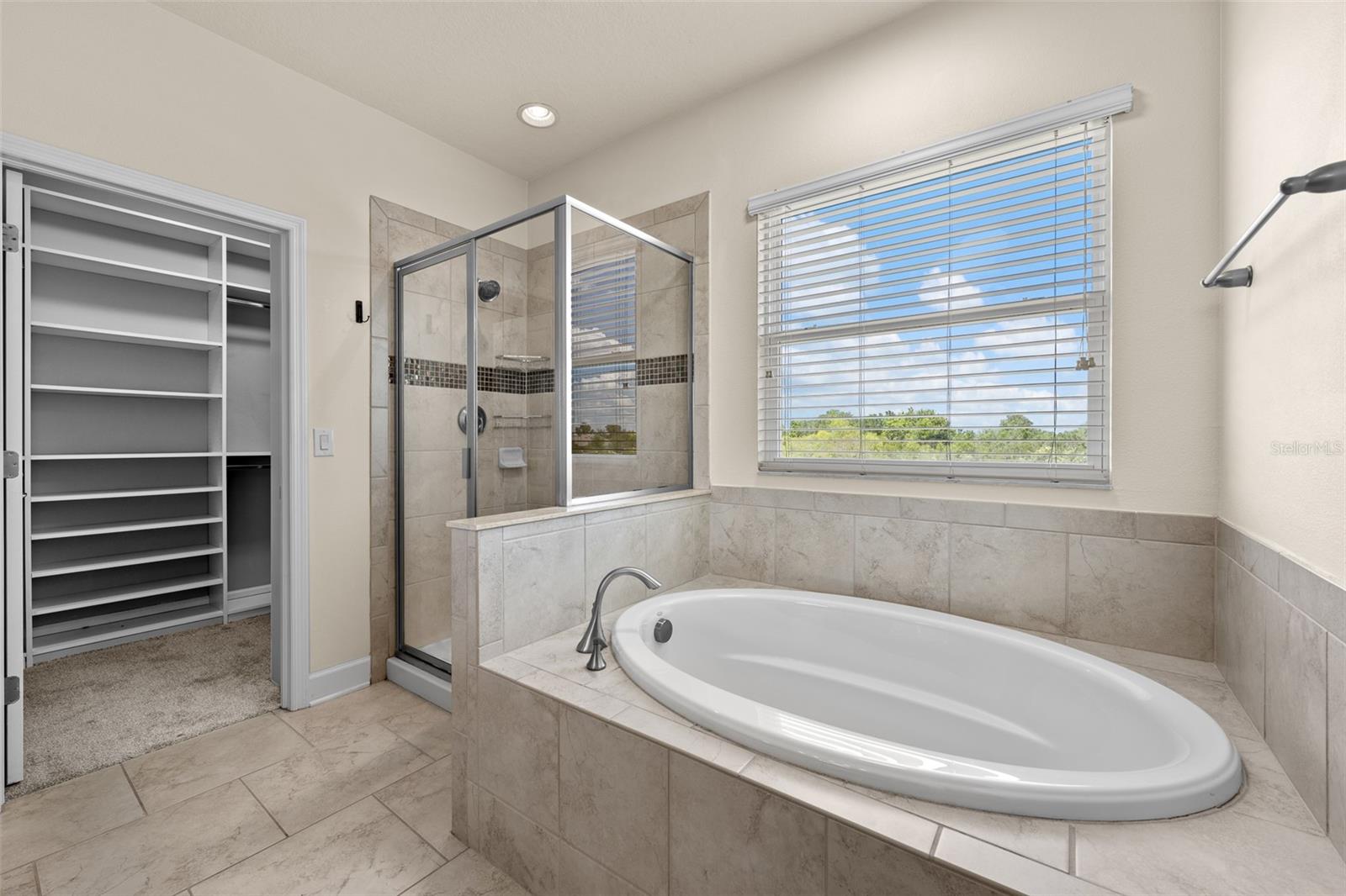 Image 16 of 37 For 7699 Windchase Way