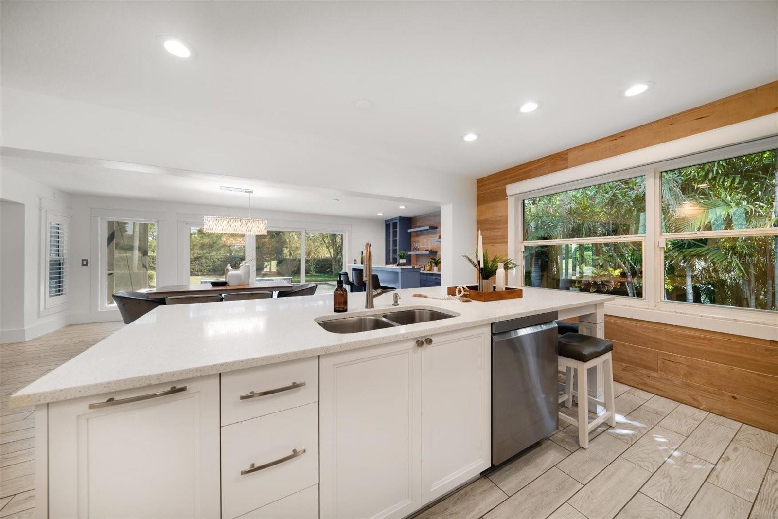 Image 14 of 65 For 16 Hibiscus Road