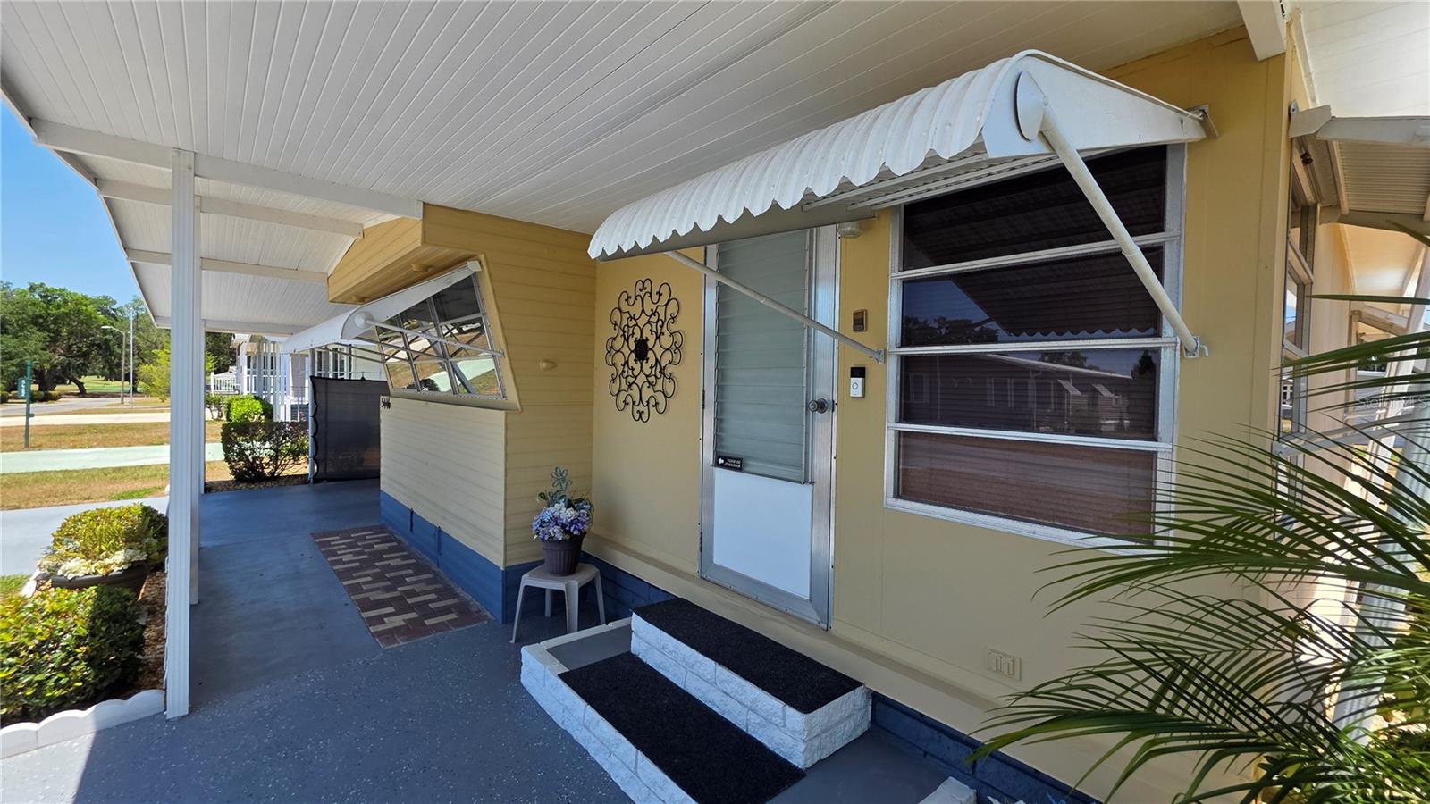 Image 11 of 76 For 5446 Joyce Street