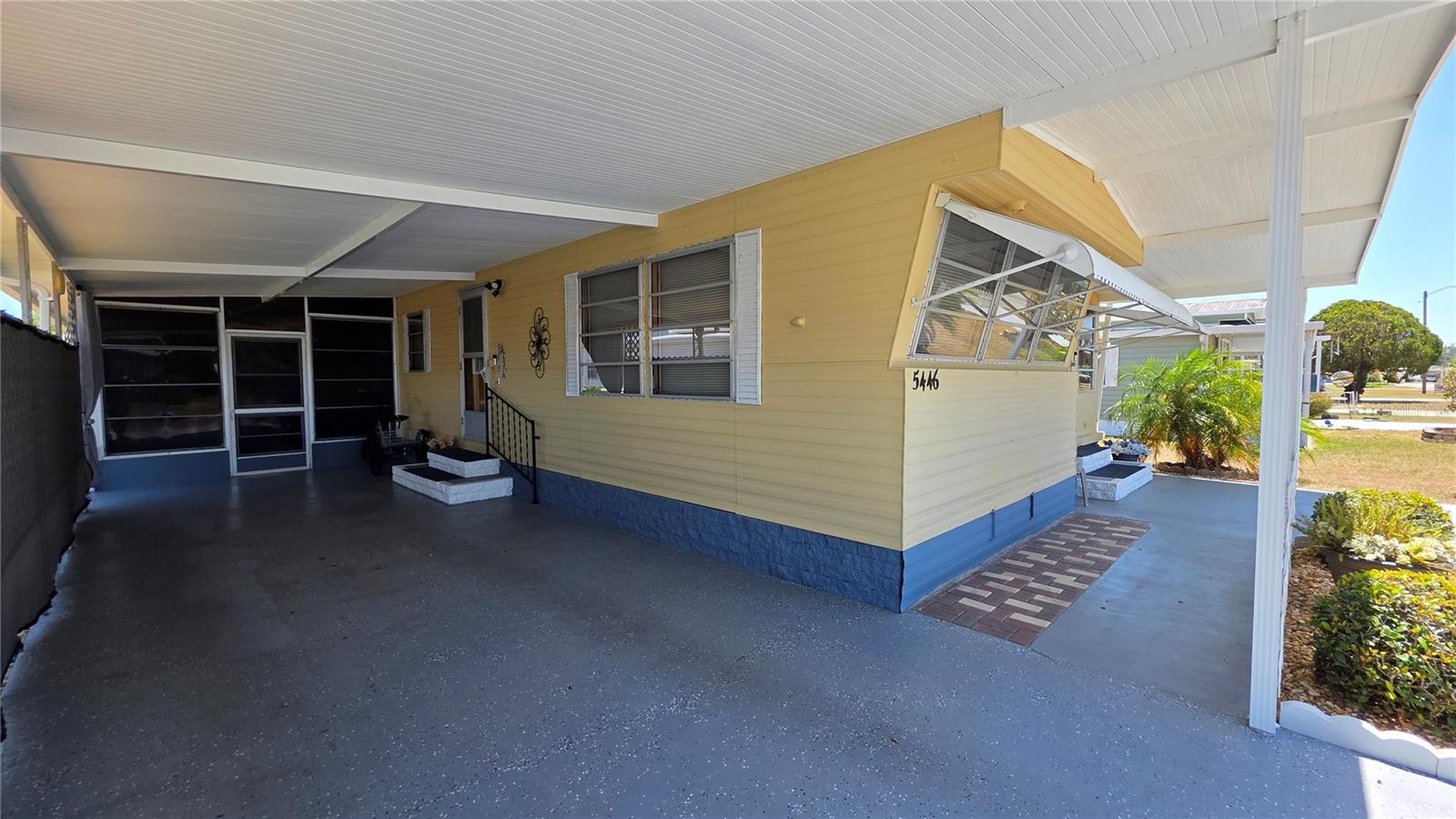 Image 12 of 76 For 5446 Joyce Street