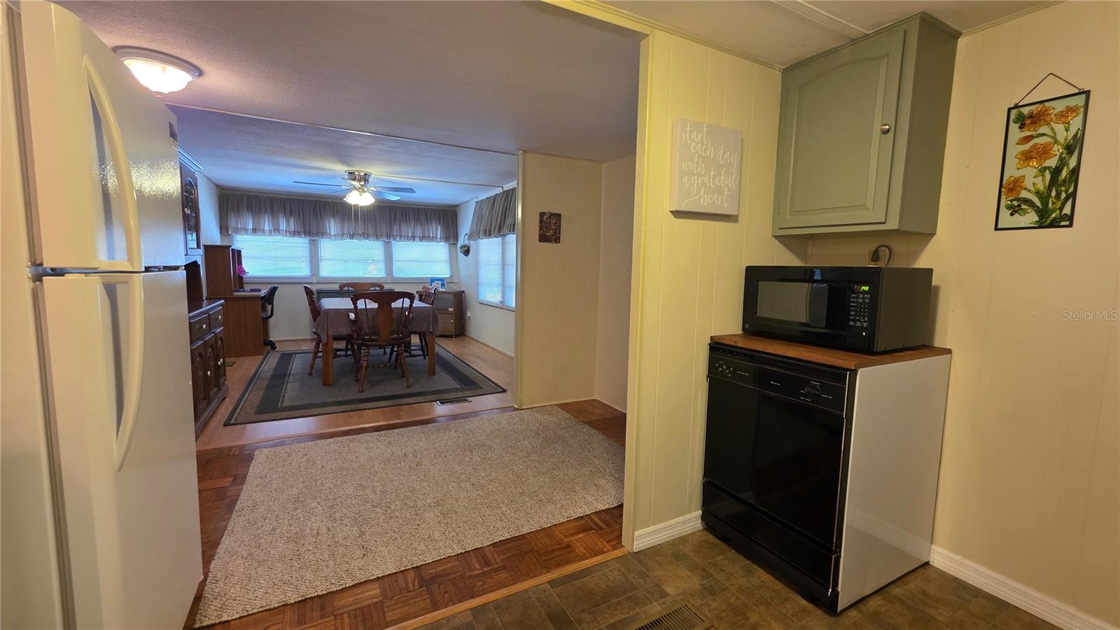 Image 17 of 76 For 5446 Joyce Street
