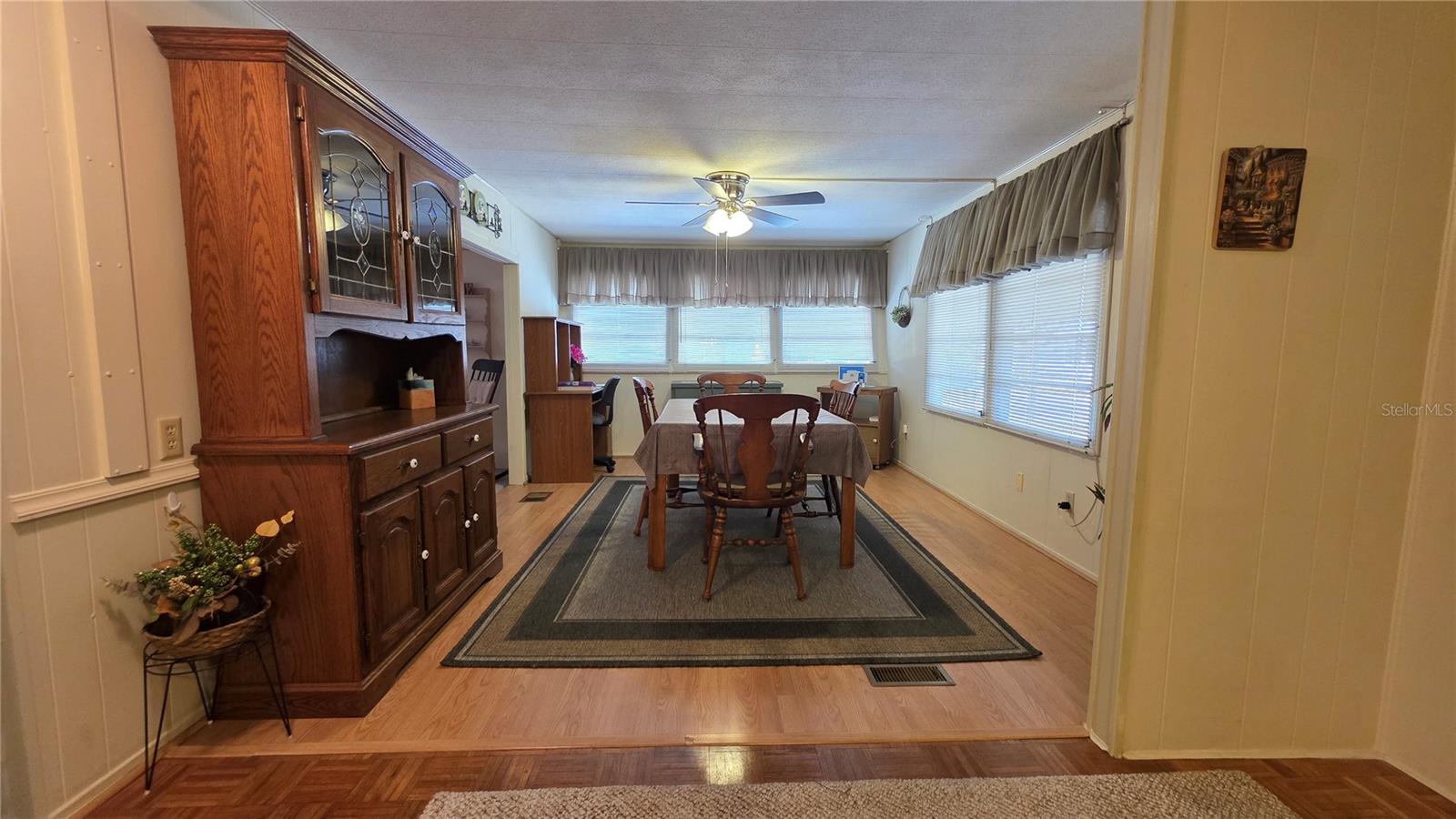 Image 18 of 76 For 5446 Joyce Street