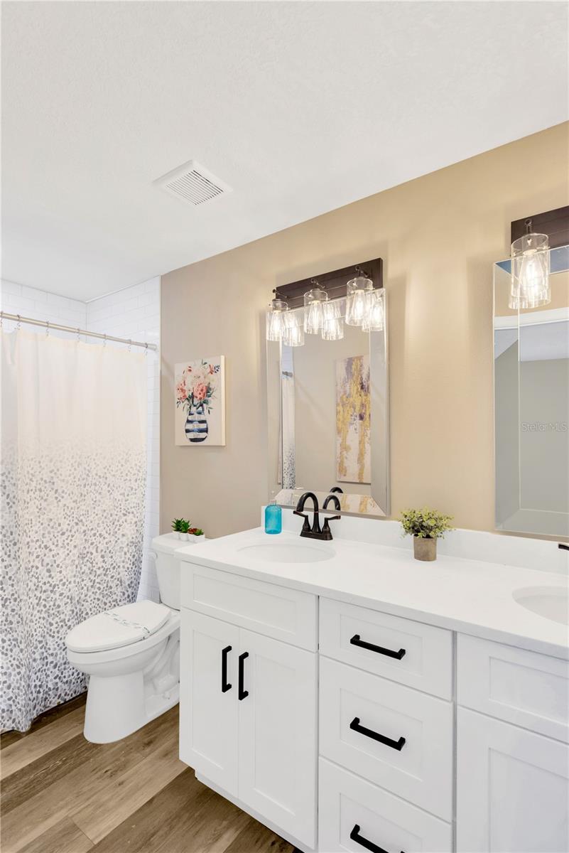 Image 10 of 39 For 219 80th Avenue Ne