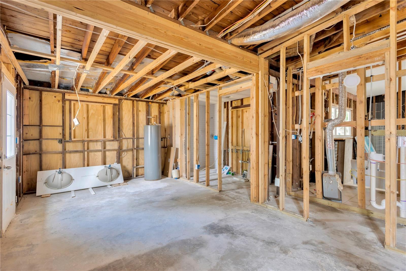 Image 11 of 39 For 219 80th Avenue Ne