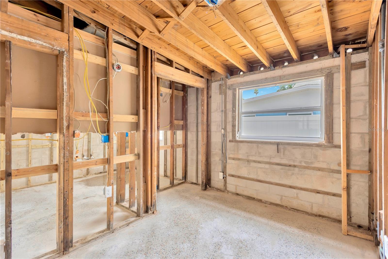 Image 33 of 39 For 219 80th Avenue Ne