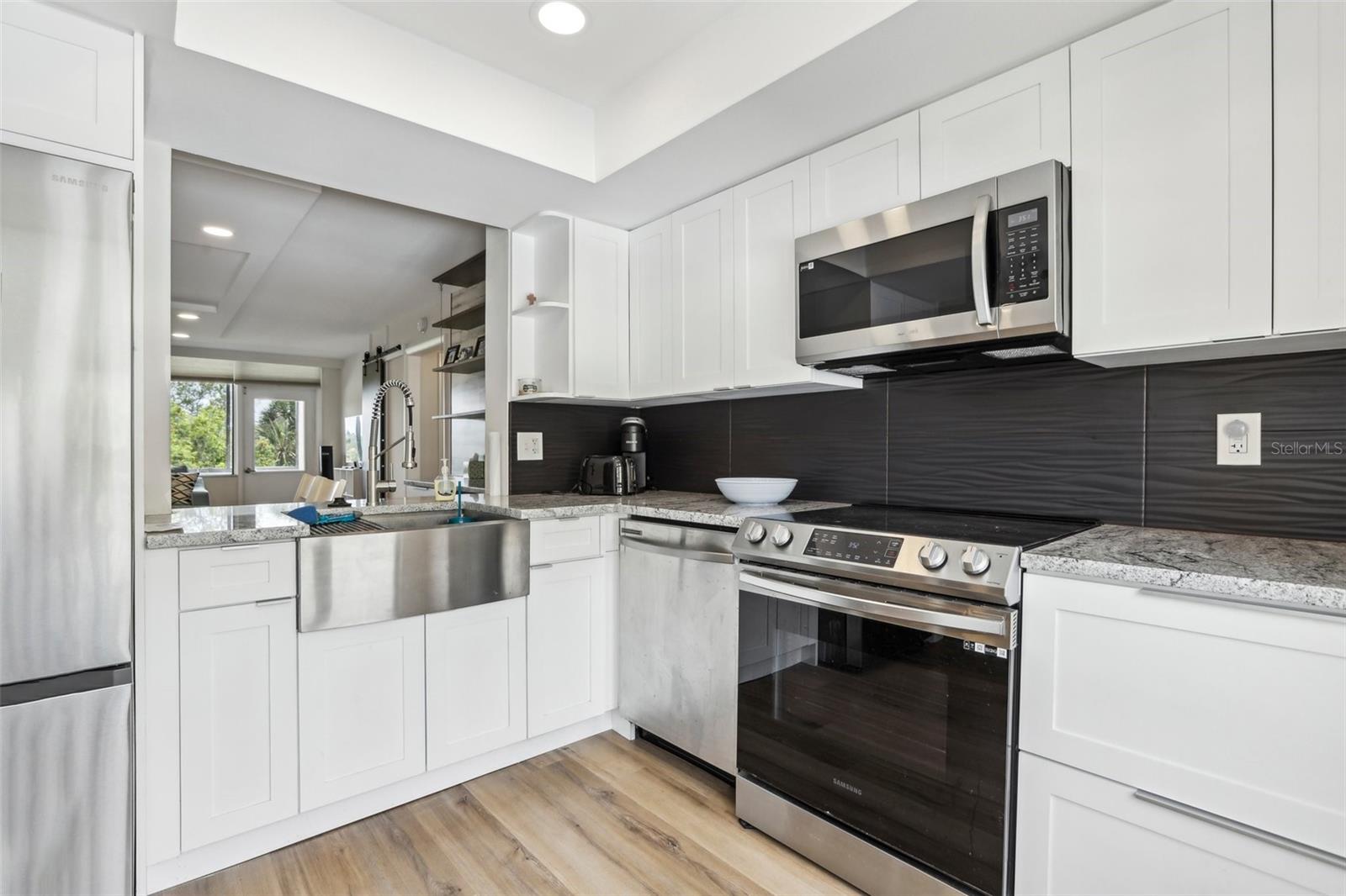 Image 12 of 42 For 2615 Cove Cay Drive 409