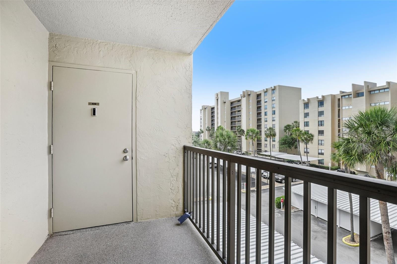 Image 2 of 42 For 2615 Cove Cay Drive 409