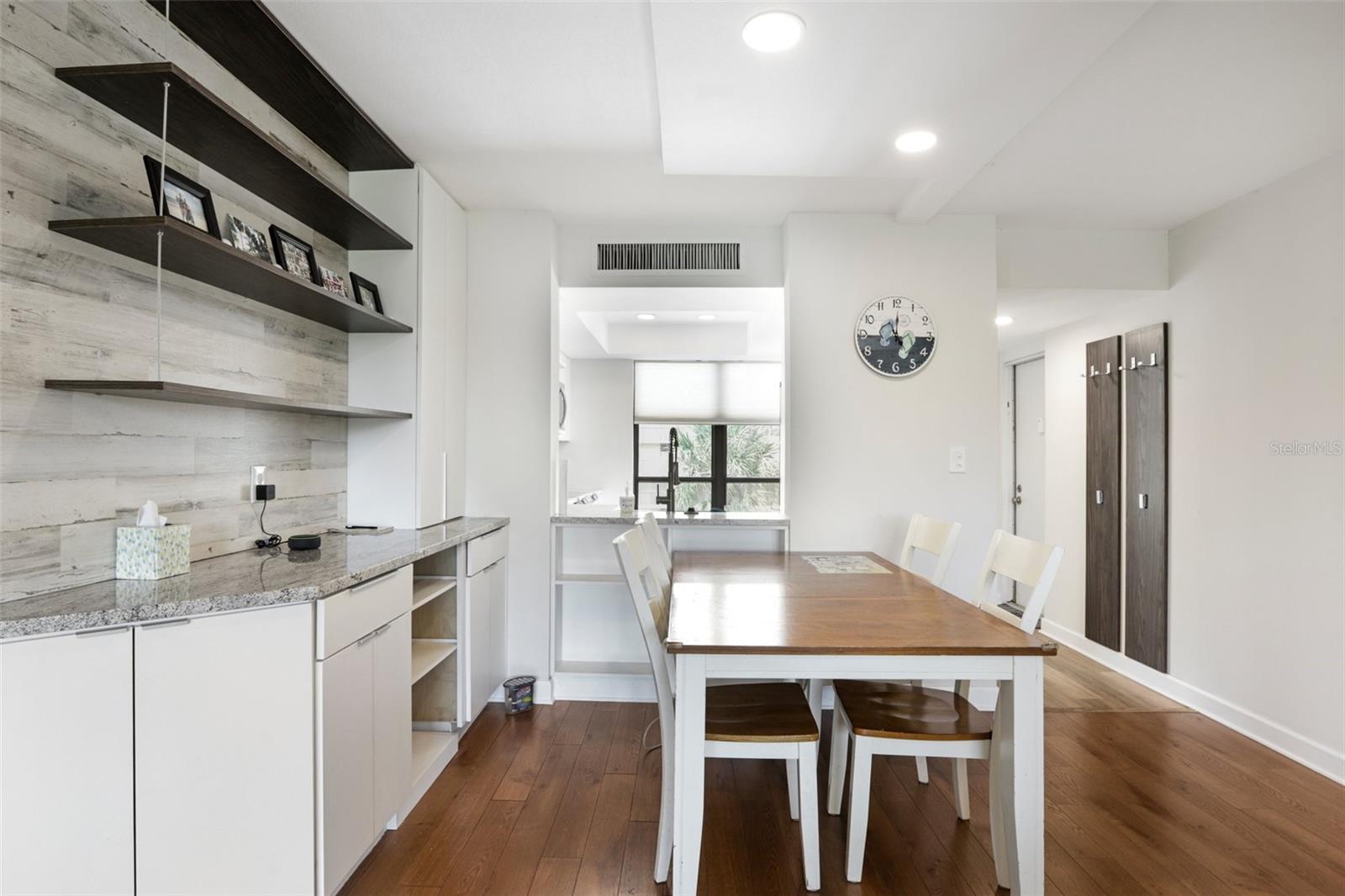 Image 9 of 42 For 2615 Cove Cay Drive 409
