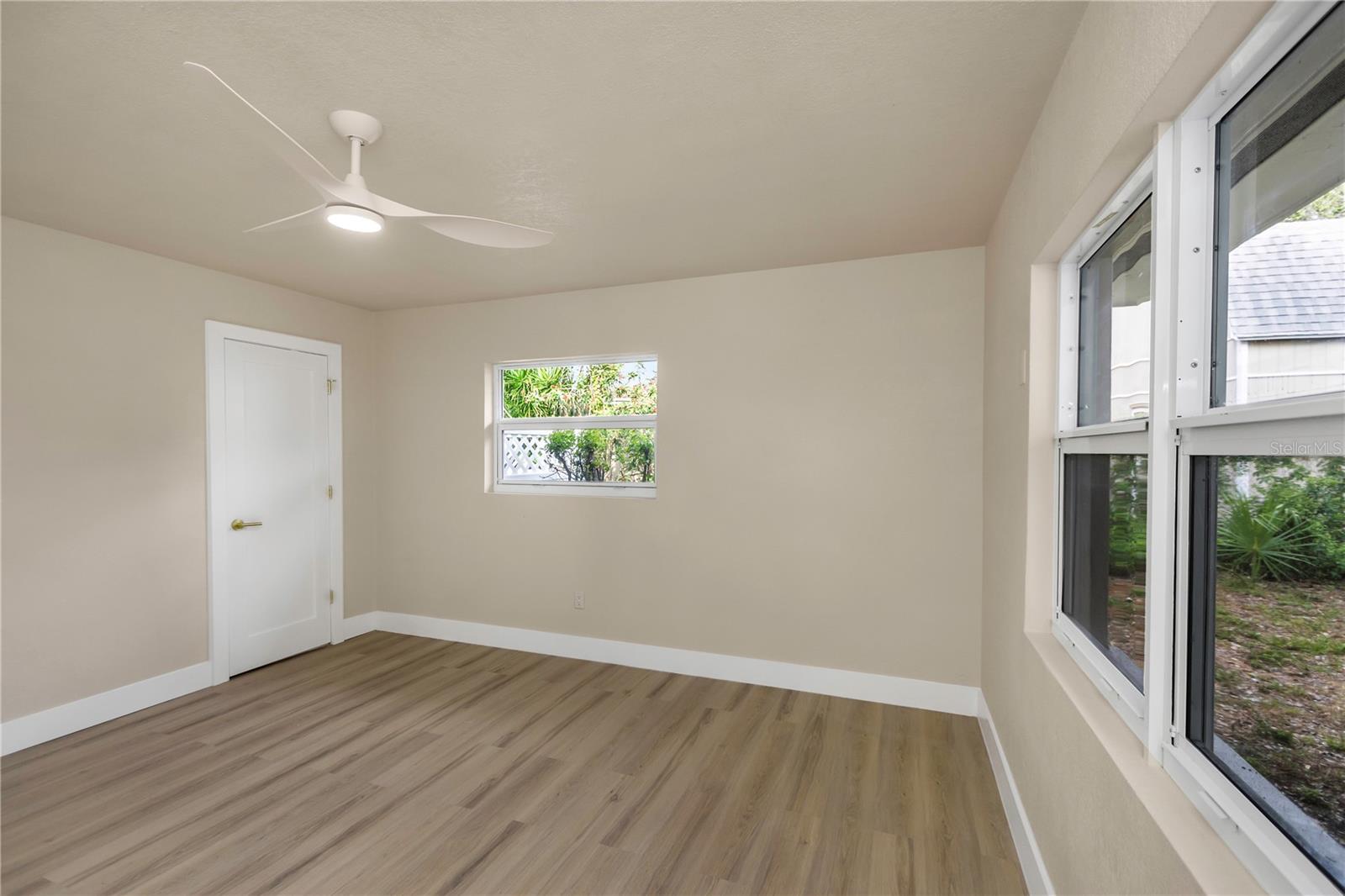 Image 43 of 66 For 1905 Pine Tree Lane