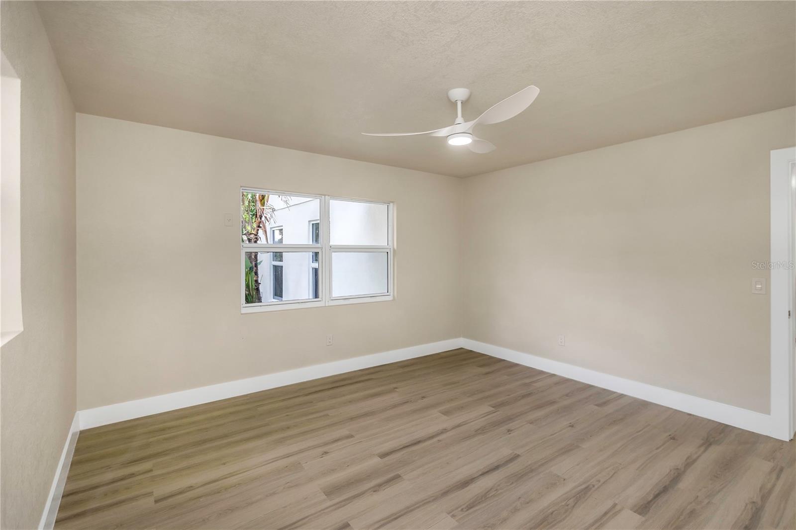 Image 45 of 66 For 1905 Pine Tree Lane