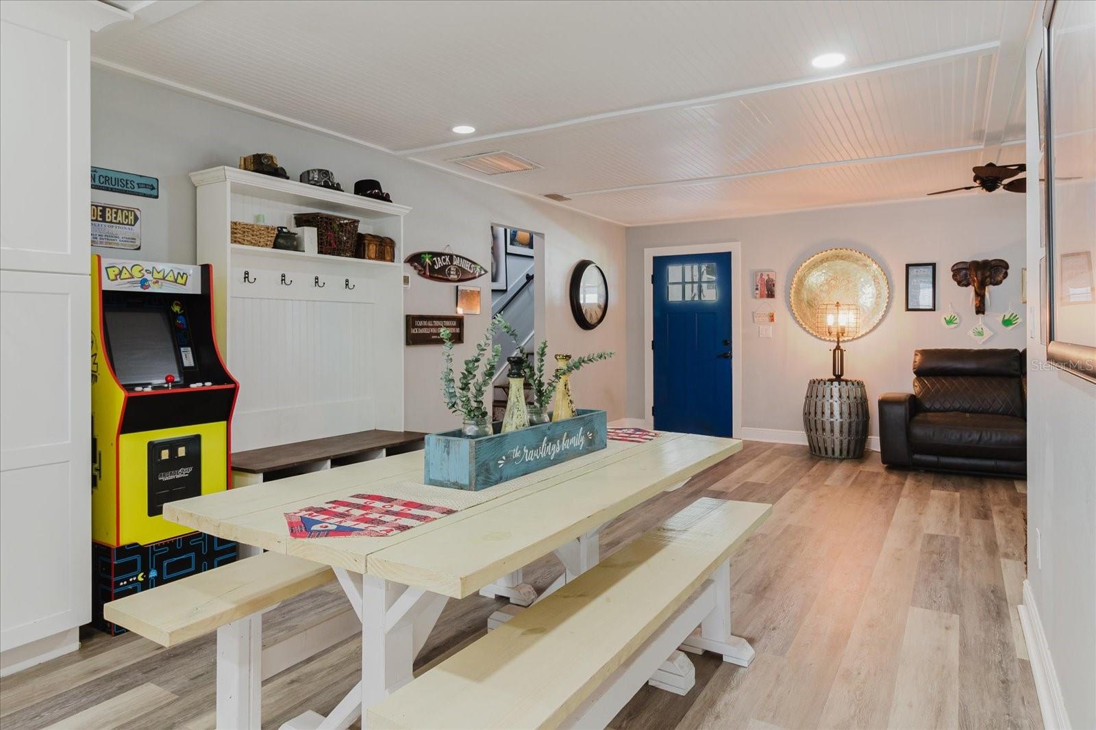 Image 15 of 80 For 7404 Bay Drive