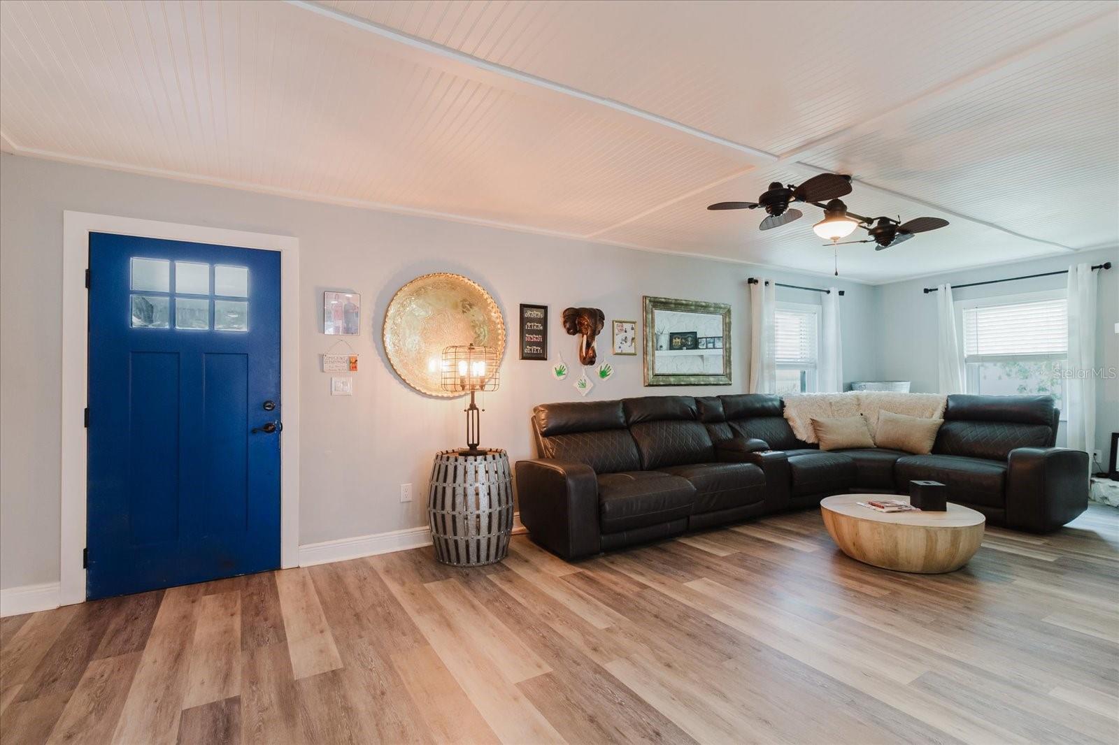 Image 7 of 80 For 7404 Bay Drive