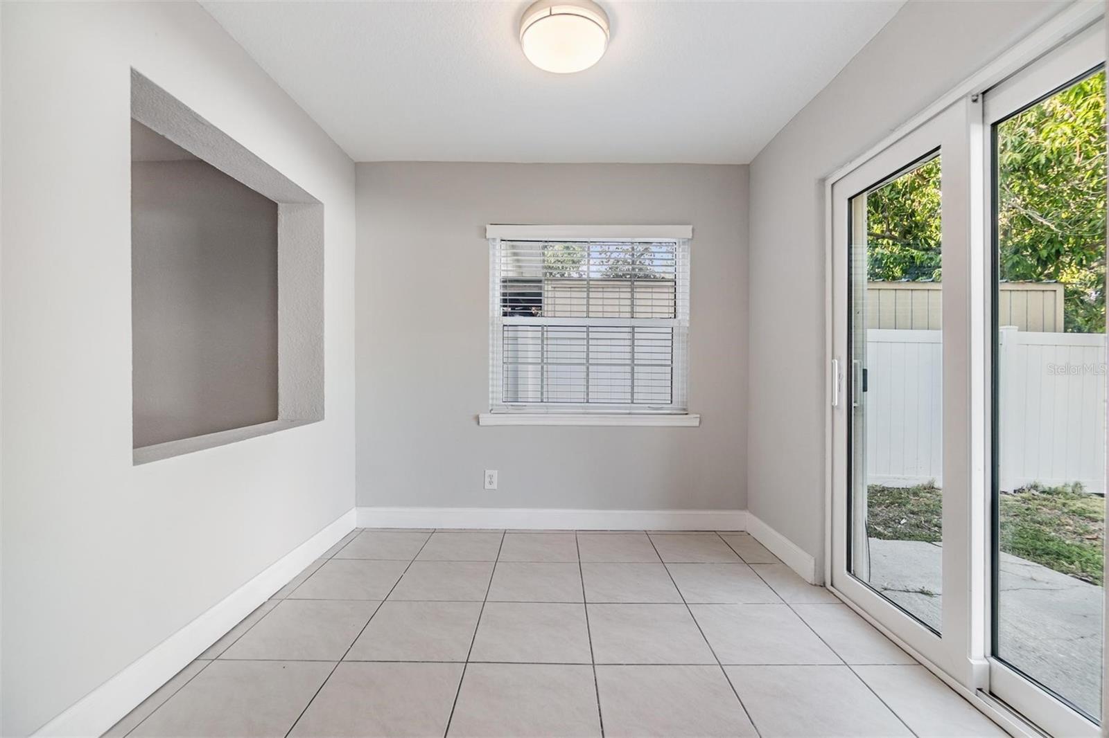 Image 13 of 25 For 7012 Trask Street