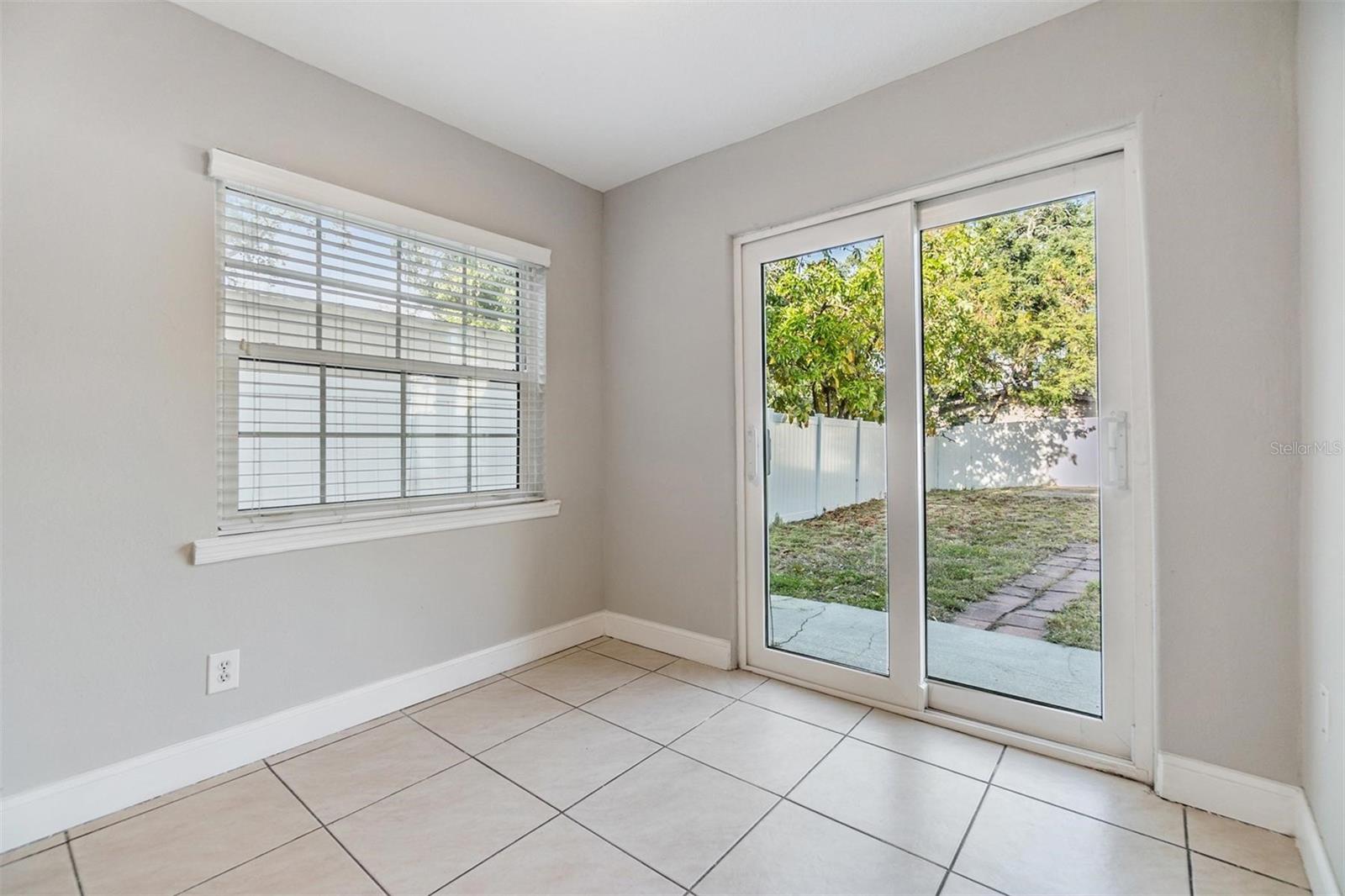 Image 14 of 25 For 7012 Trask Street
