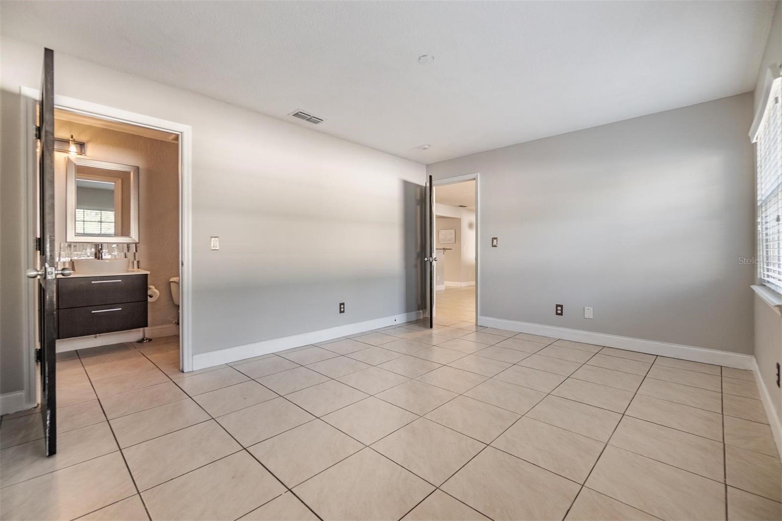 Image 17 of 25 For 7012 Trask Street