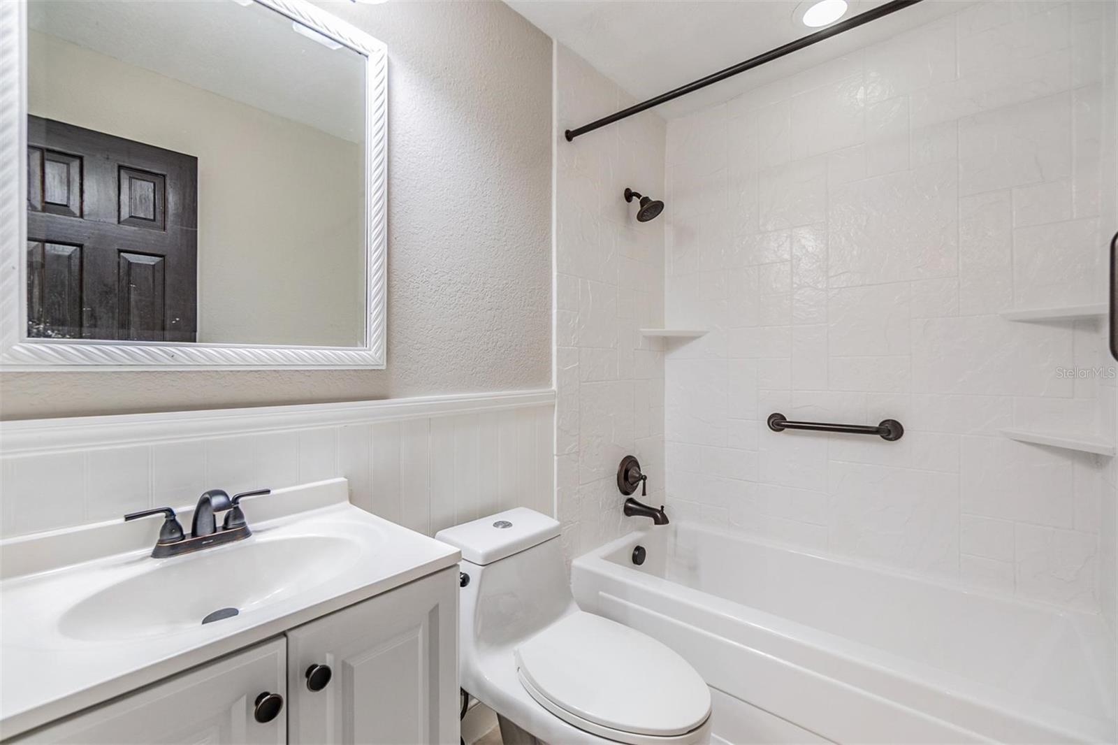 Image 19 of 25 For 7012 Trask Street