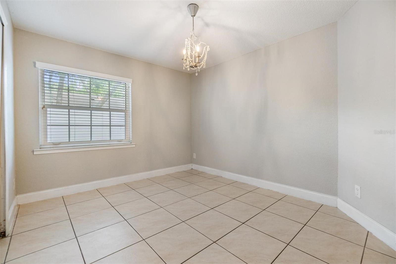Image 21 of 25 For 7012 Trask Street