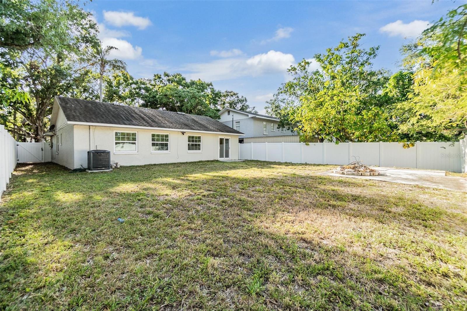 Image 23 of 25 For 7012 Trask Street