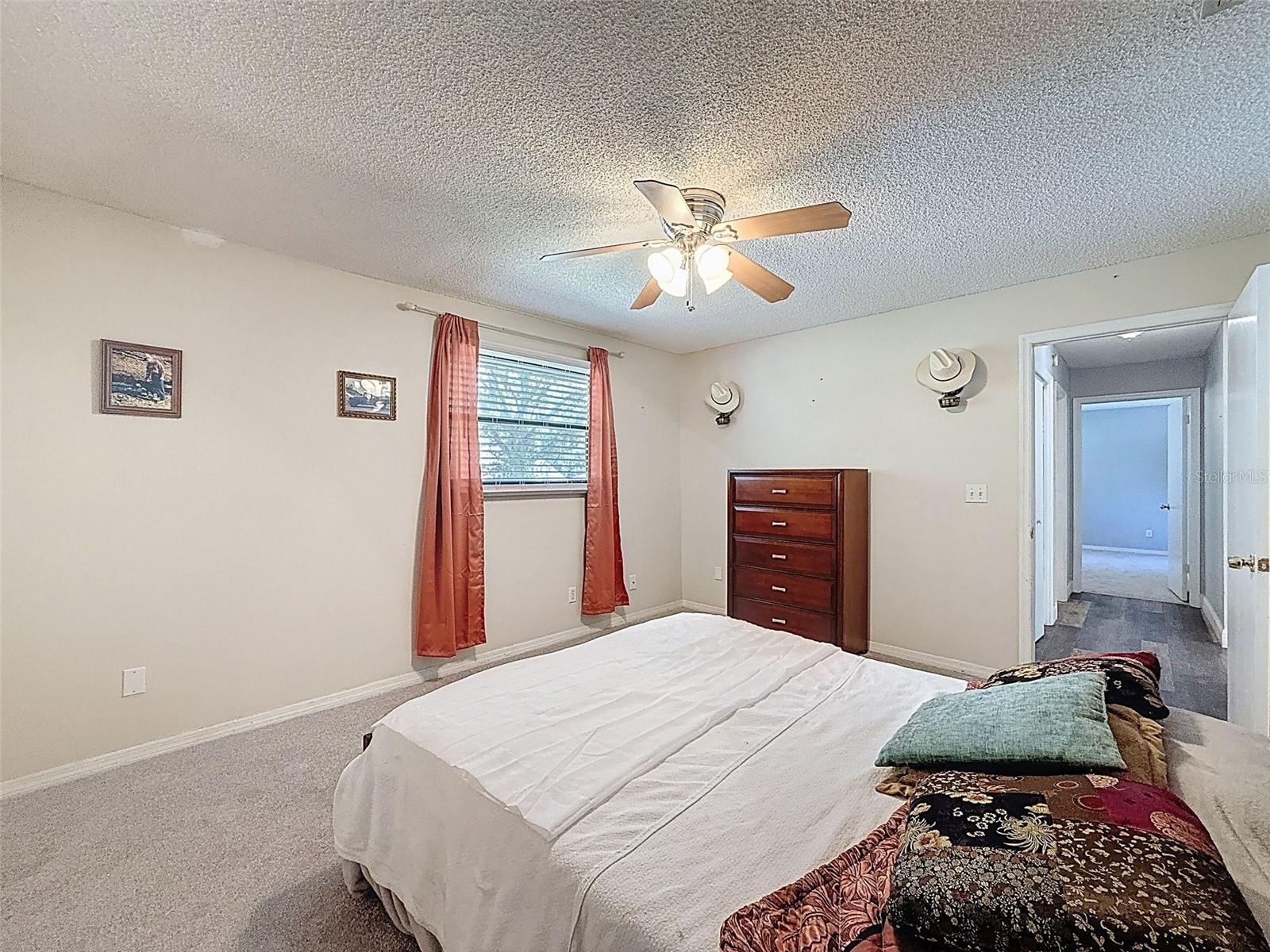 Image 37 of 69 For 44 Pinewood Circle