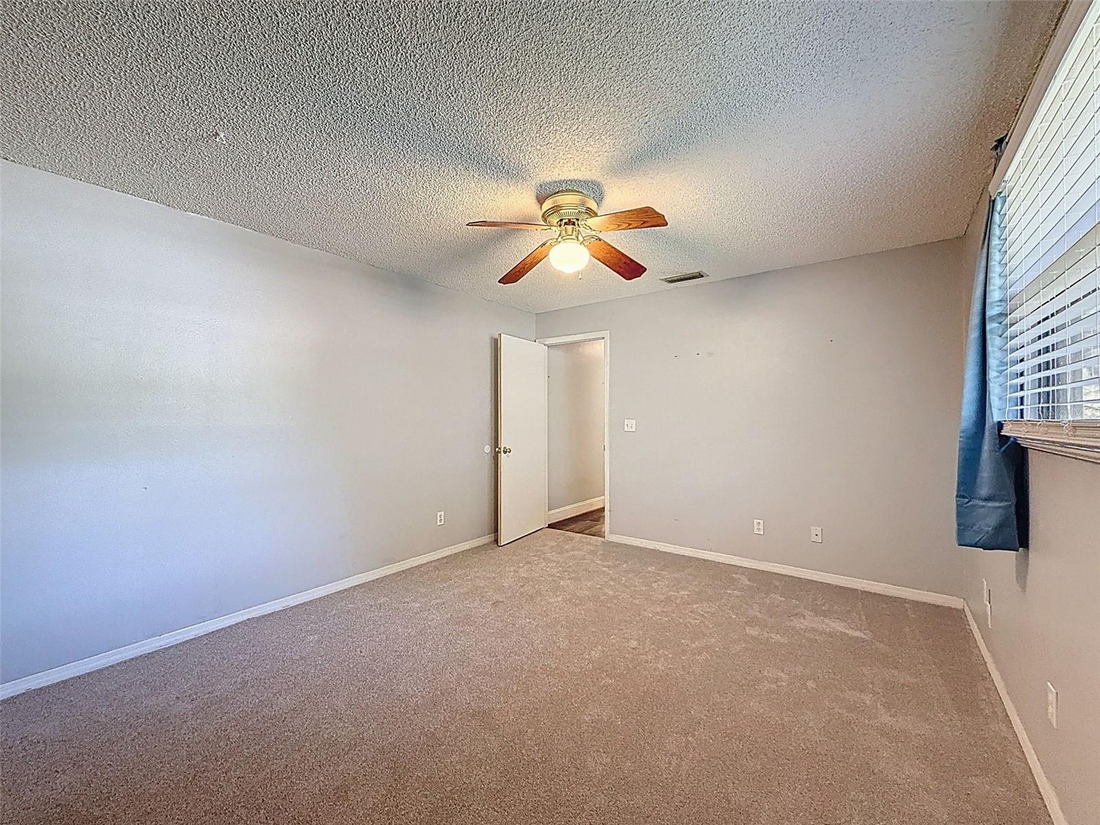 Image 39 of 69 For 44 Pinewood Circle