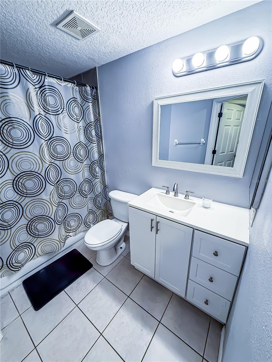 Image 22 of 33 For 9516 Newdale Way 101