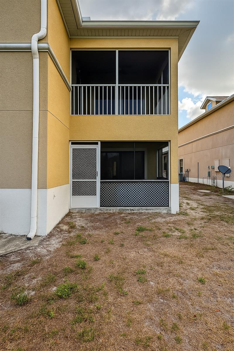 Image 23 of 33 For 9516 Newdale Way 101