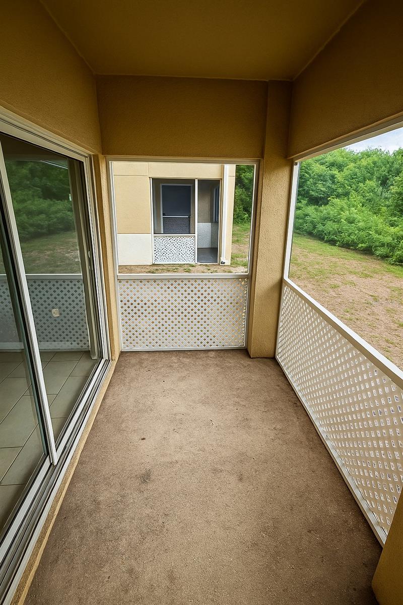 Image 4 of 33 For 9516 Newdale Way 101