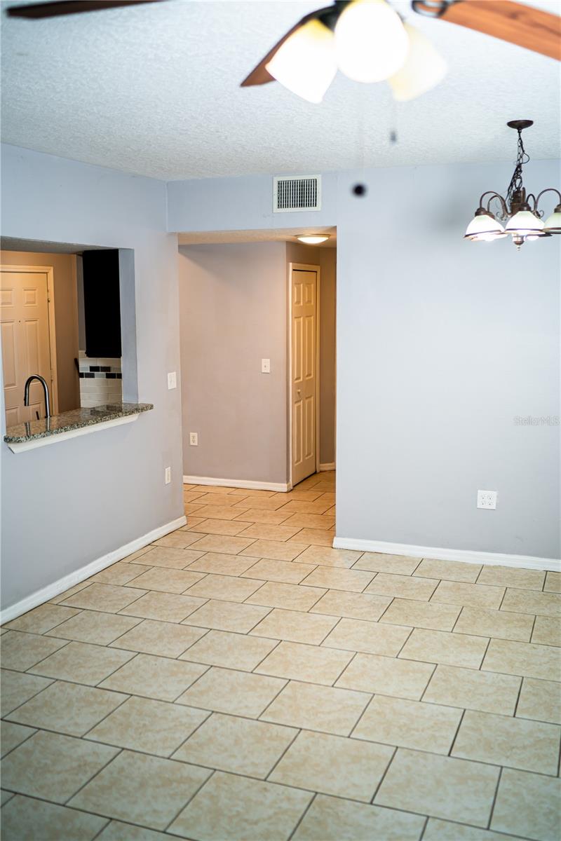 Image 9 of 33 For 9516 Newdale Way 101