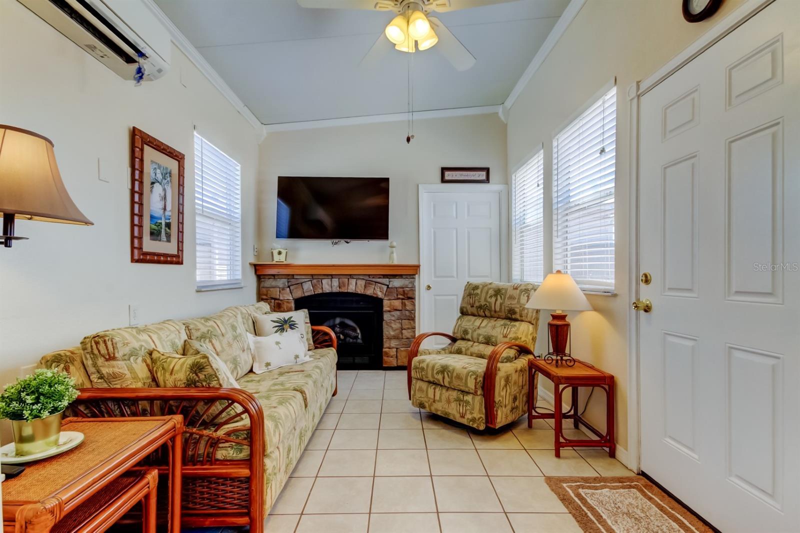 Image 5 of 40 For 3524 Peridot Lane