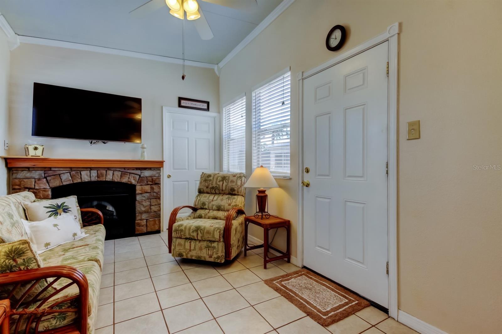Image 6 of 40 For 3524 Peridot Lane