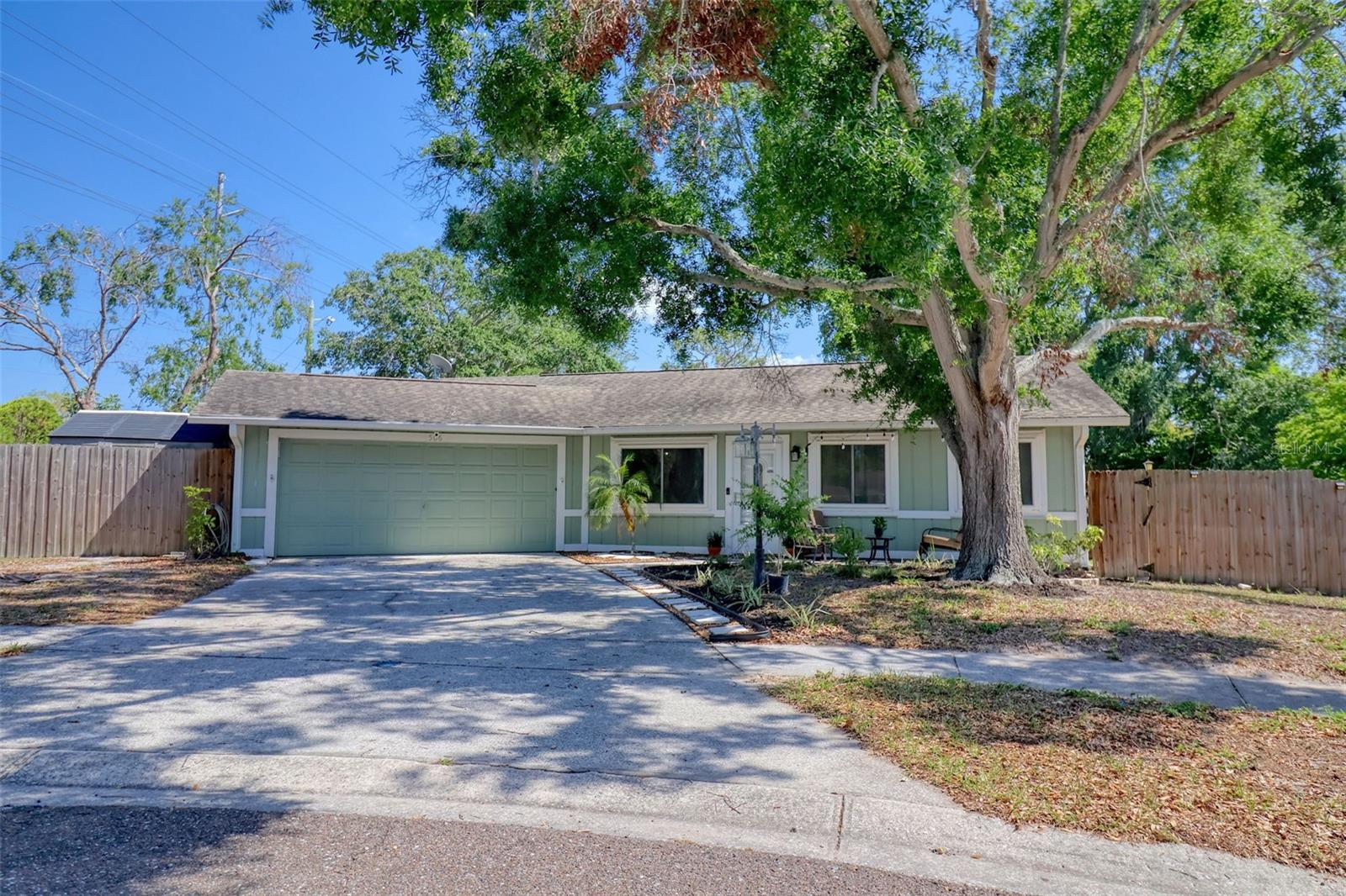 Details for 506 Summerwood Court, TARPON SPRINGS, FL 34689