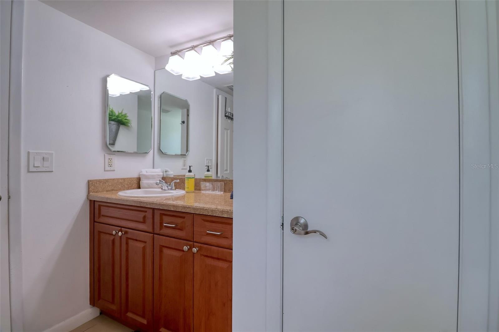 Image 21 of 34 For 506 Summerwood Court