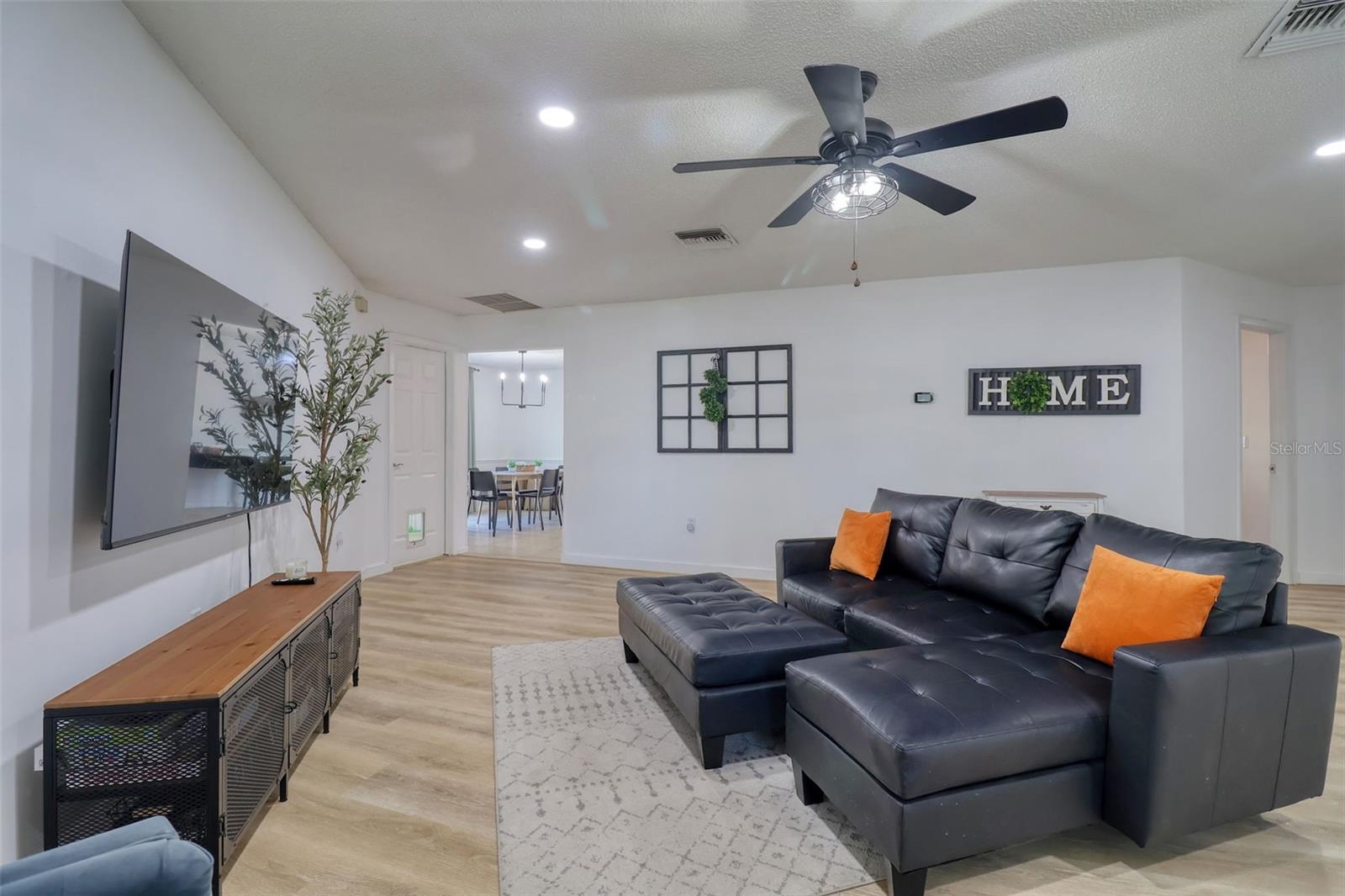 Image 6 of 34 For 506 Summerwood Court